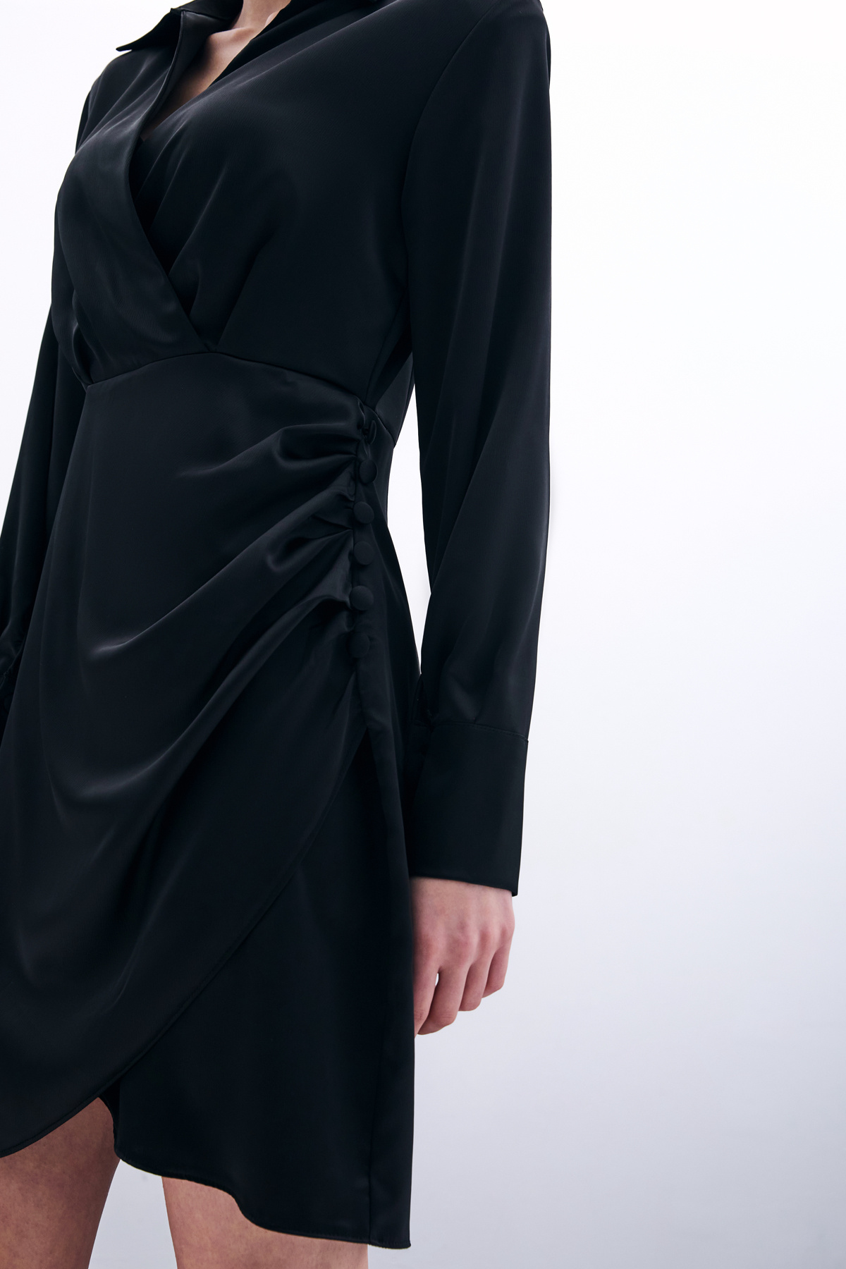Kruvaze Saten Elbise - Siyah