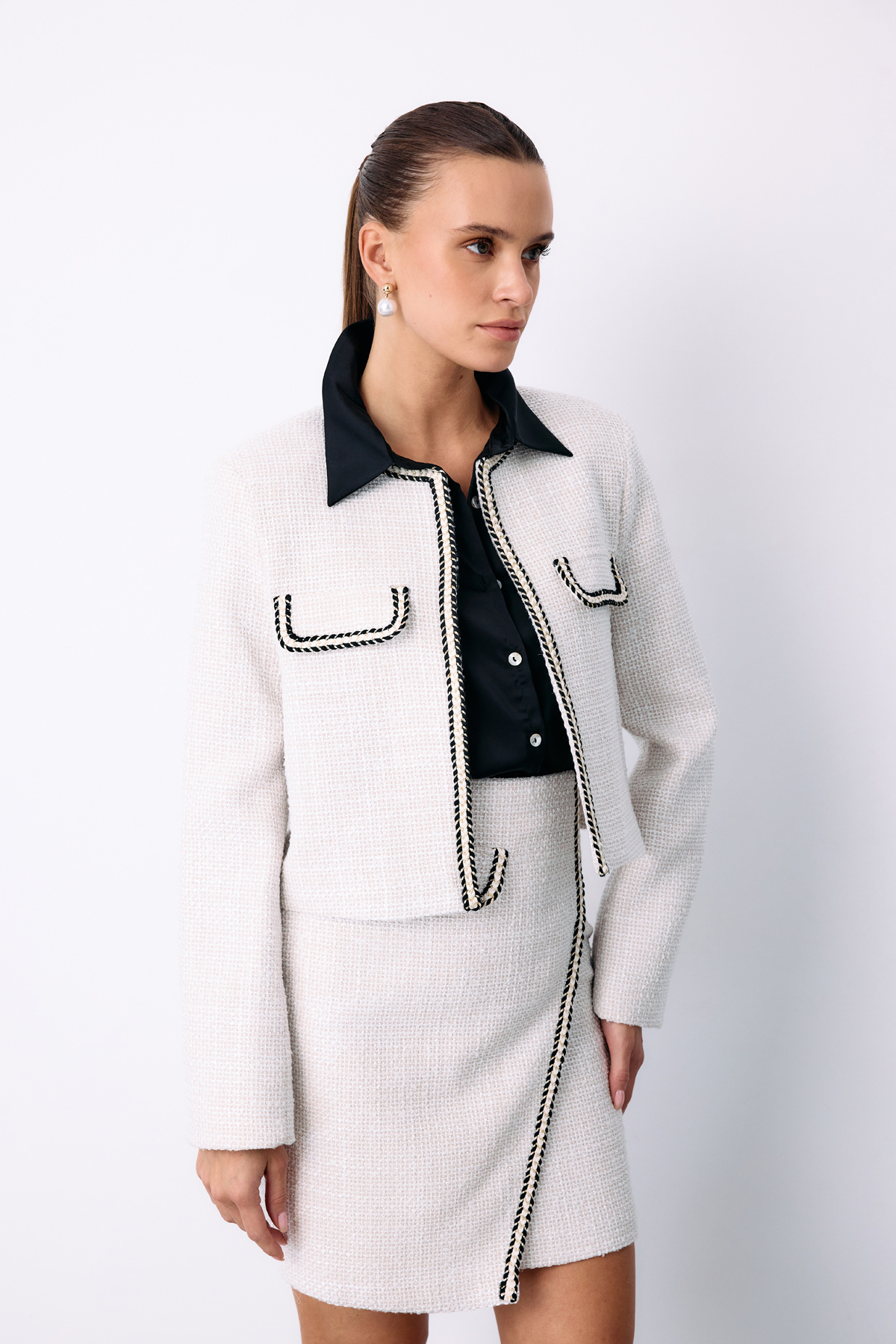 Kruvaze Süs Cepli Kısa Etek - TAŞ