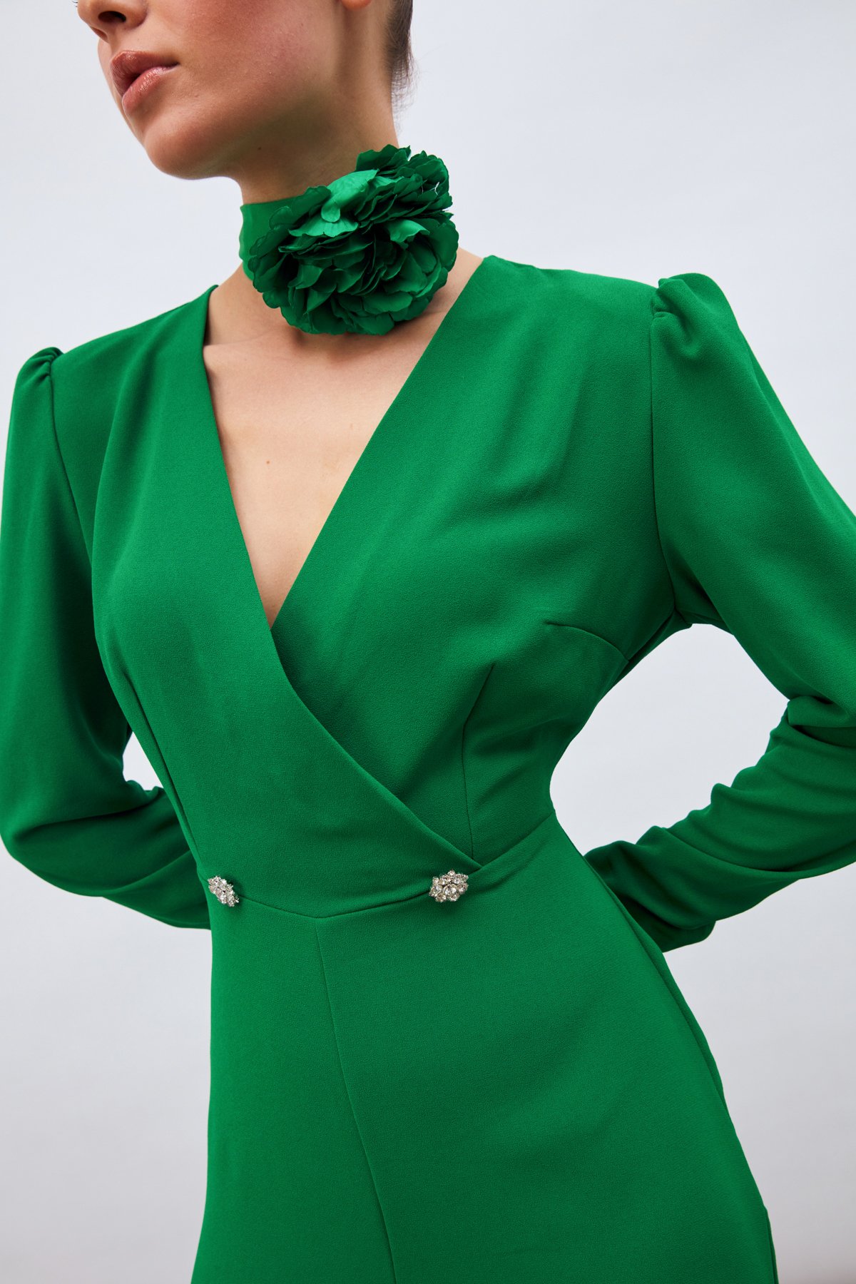 Kruvaze Süs Taşlı Krep Tulum - YEŞİL