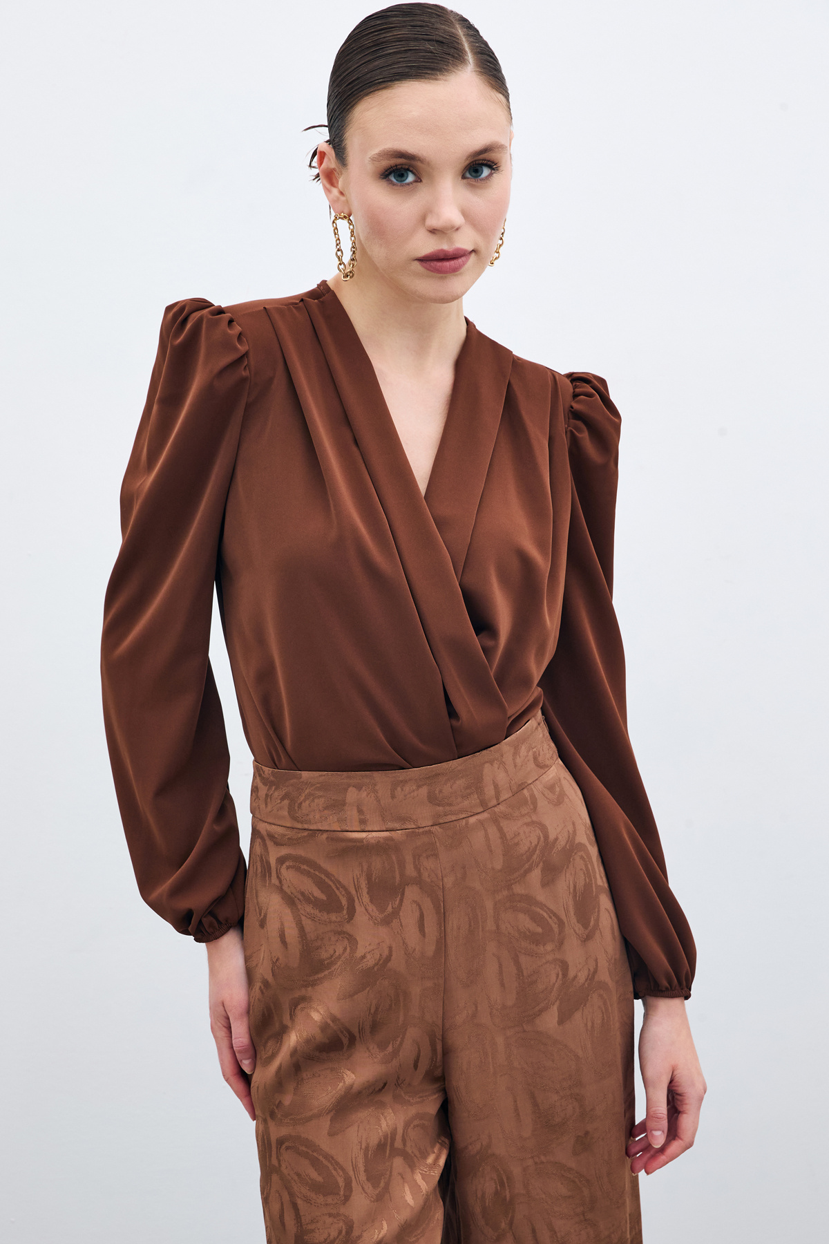 Kruvaze Vatkalı Bodysuit - Kahve