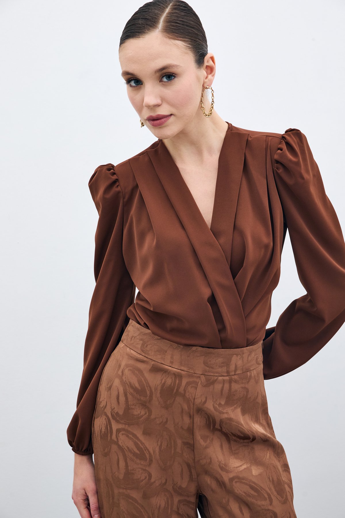 Kruvaze Vatkalı Bodysuit - Kahve