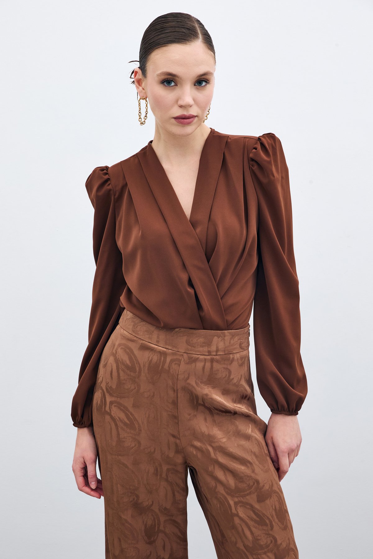 Kruvaze Vatkalı Bodysuit - Kahve