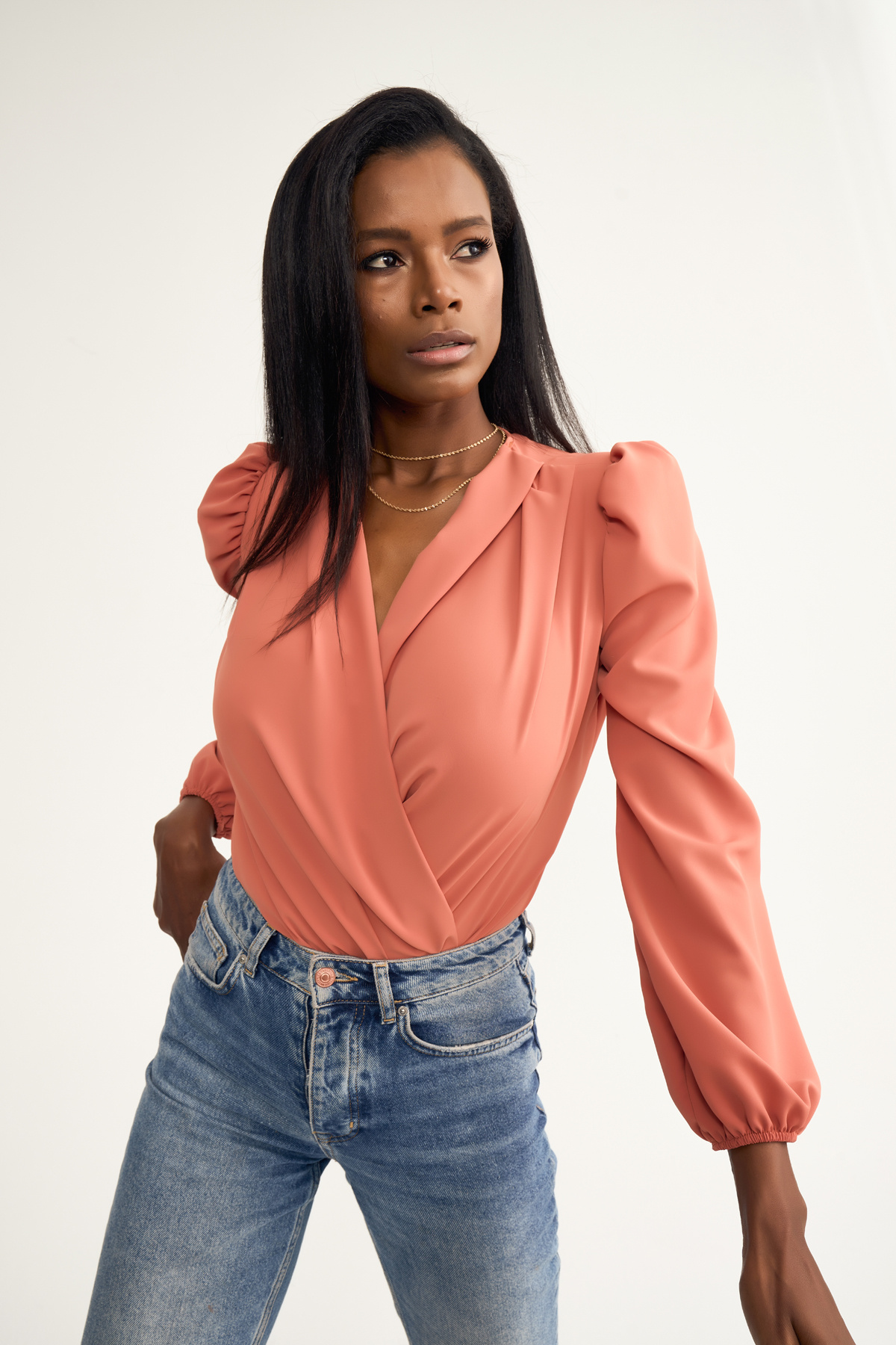 Kruvaze vatkalı bodysuit - TARÇIN