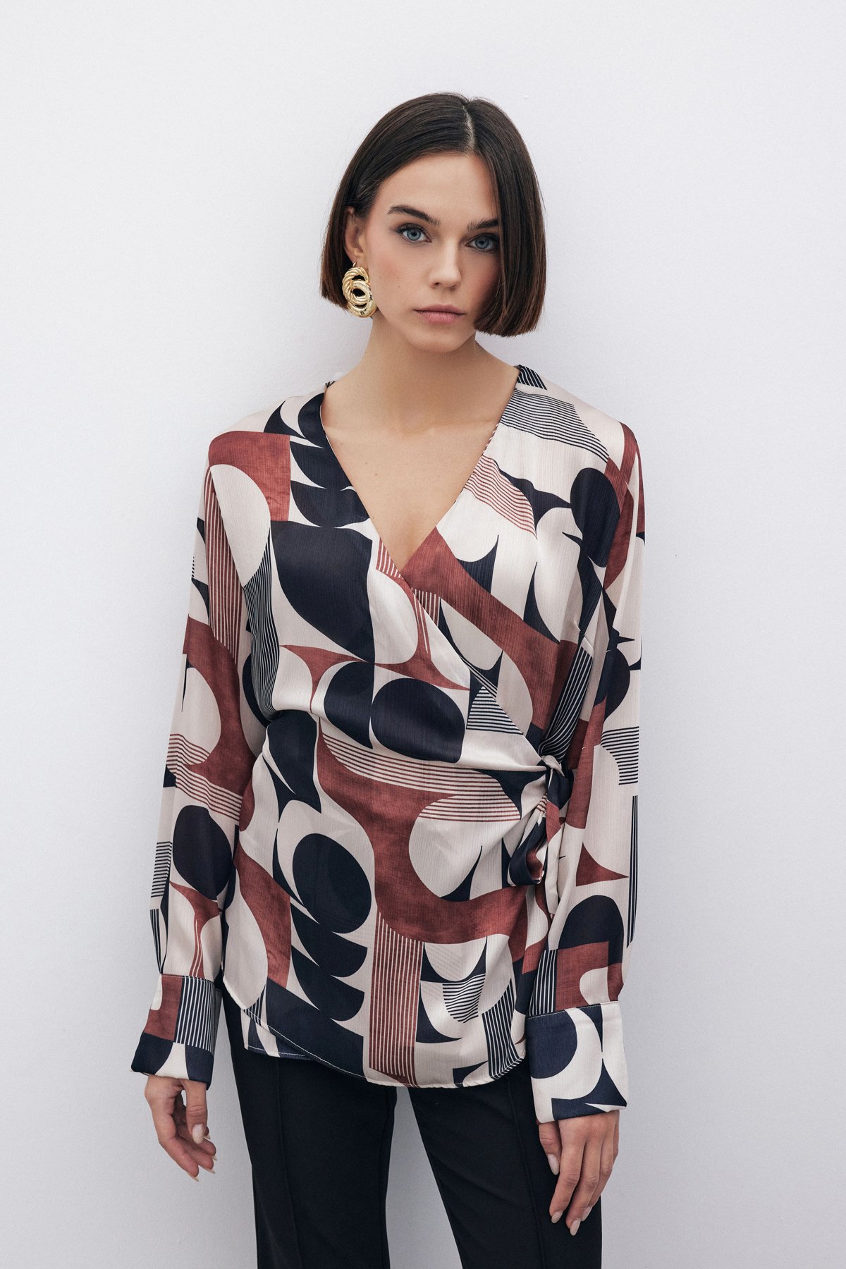 Kruvaze Yan Bağlamalı Bluz - KAHVE