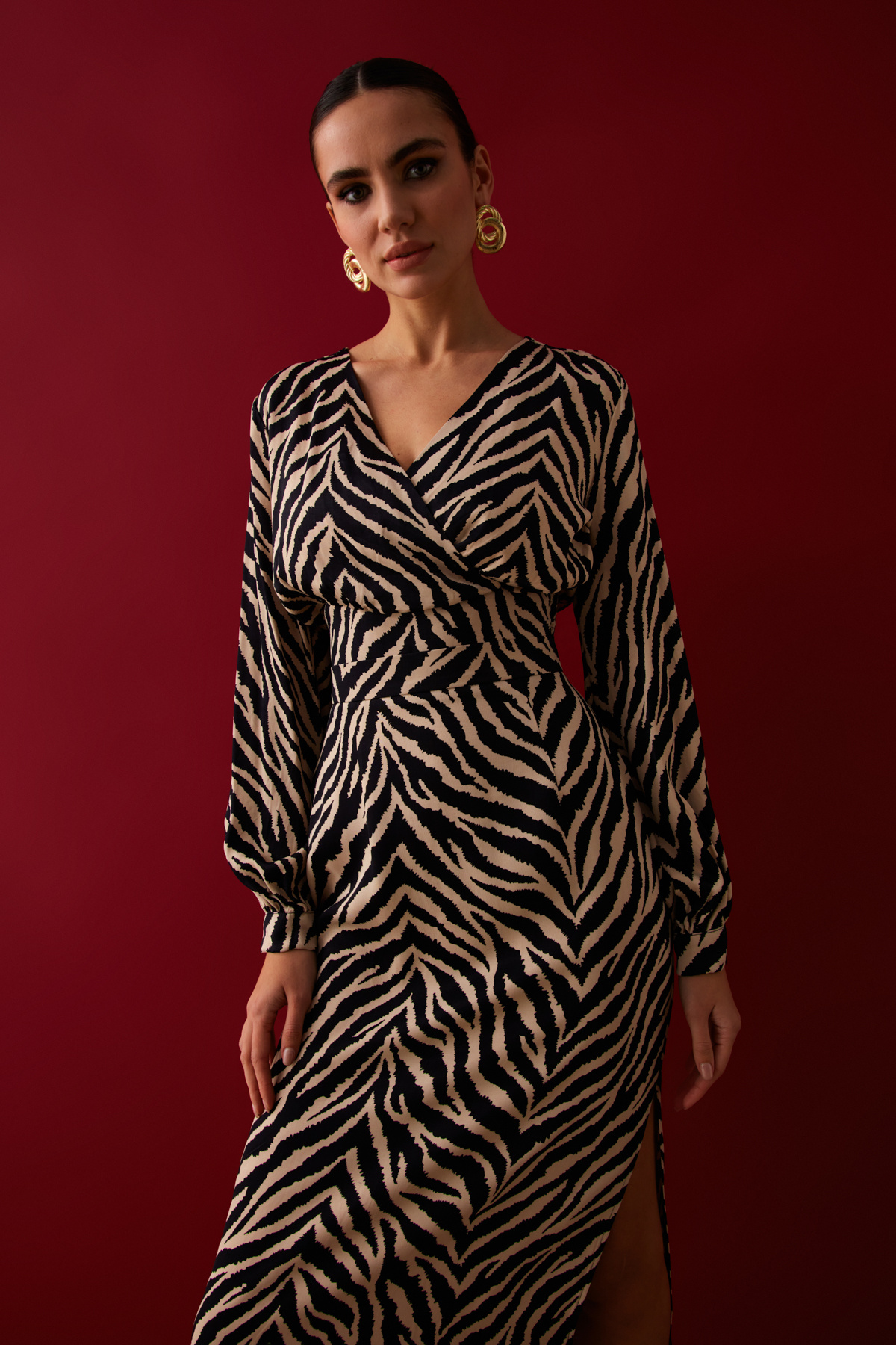 Kruvaze Zebra Desenli Saten Bluz - SİYAH