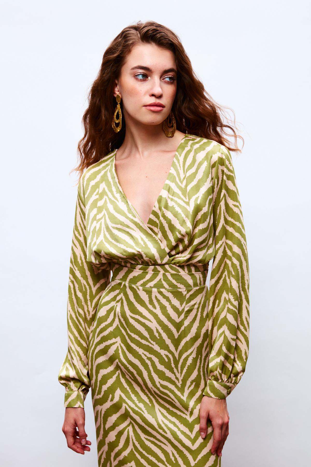 Kruvaze Zebra Desenli Saten Bluz - YAĞ YEŞİLİ