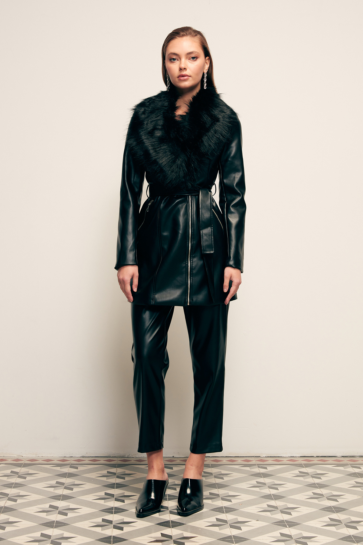 Kürk Detaylı Deri Ceket - SİYAH