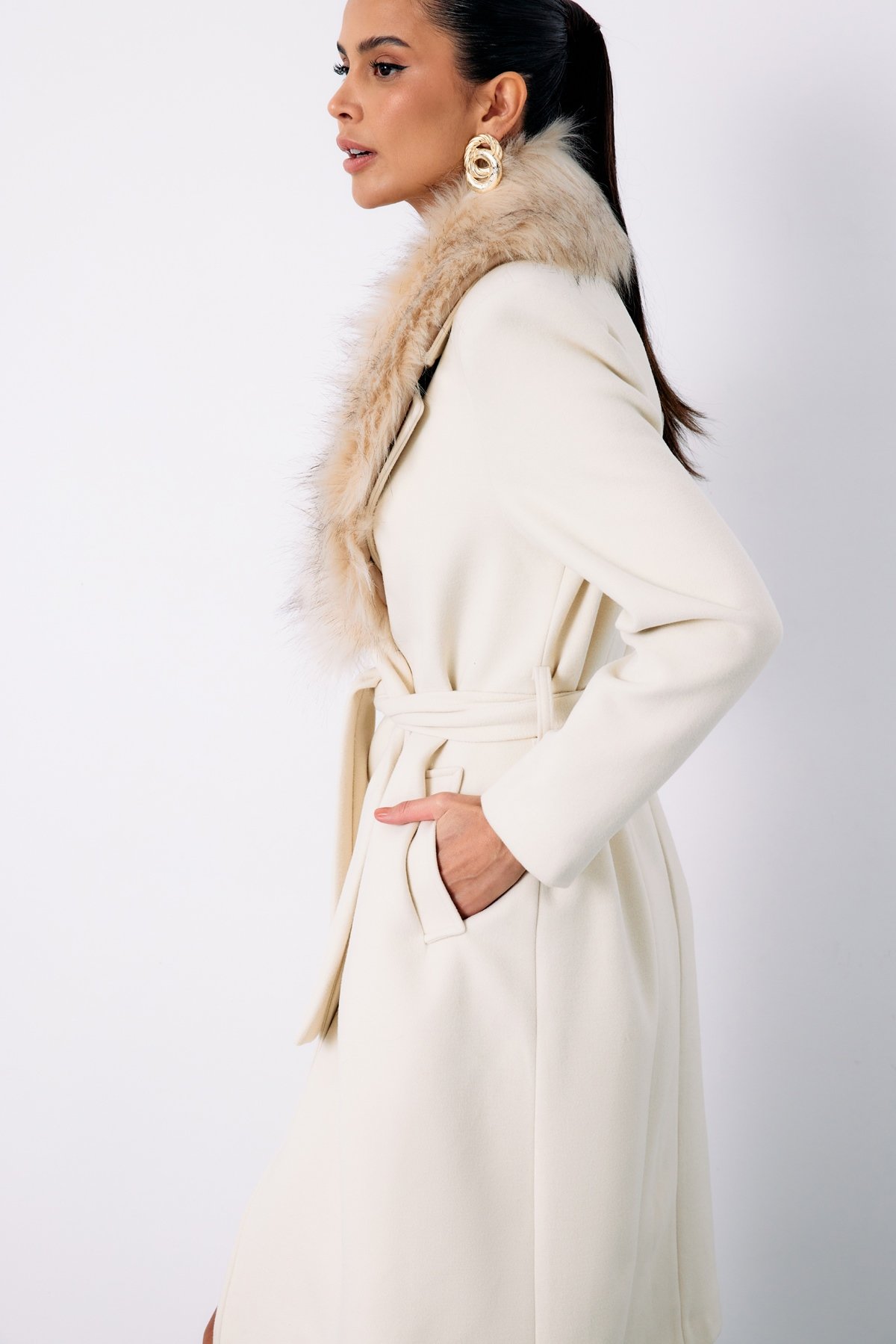 Kürklü Kaşe Kaban - TAŞ