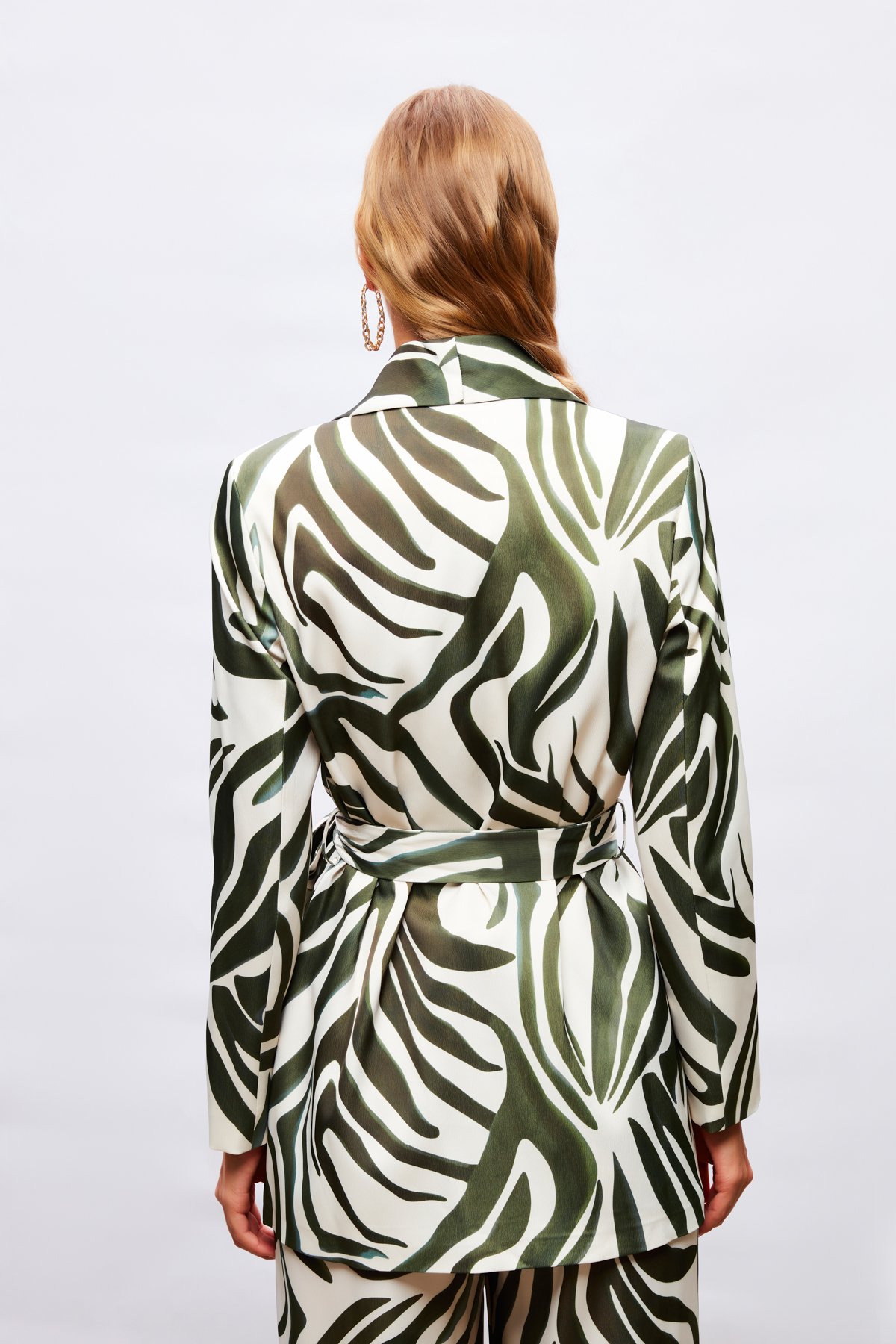 Kuşaklı Desenli Saten Ceket - YEŞİL