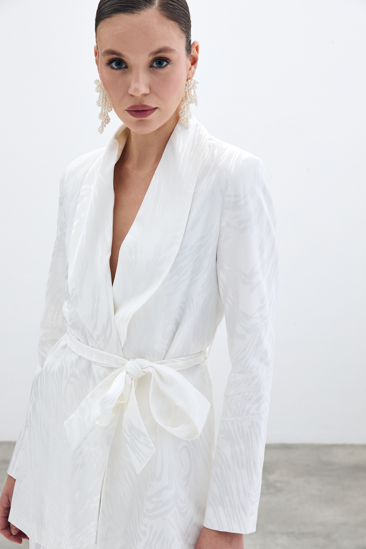 Kuşaklı Desenli Uzun Ceket - Ekru