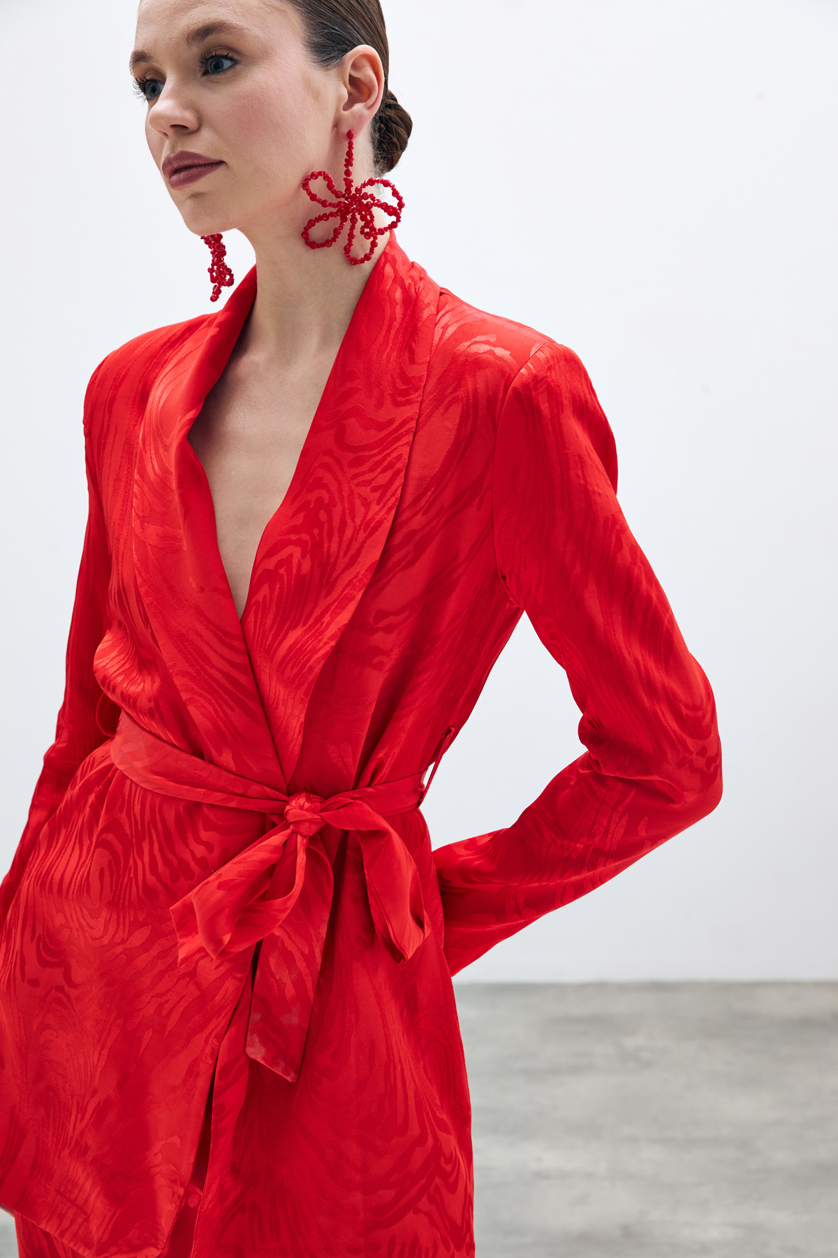 Kuşaklı Desenli Uzun Ceket - Kırmızı