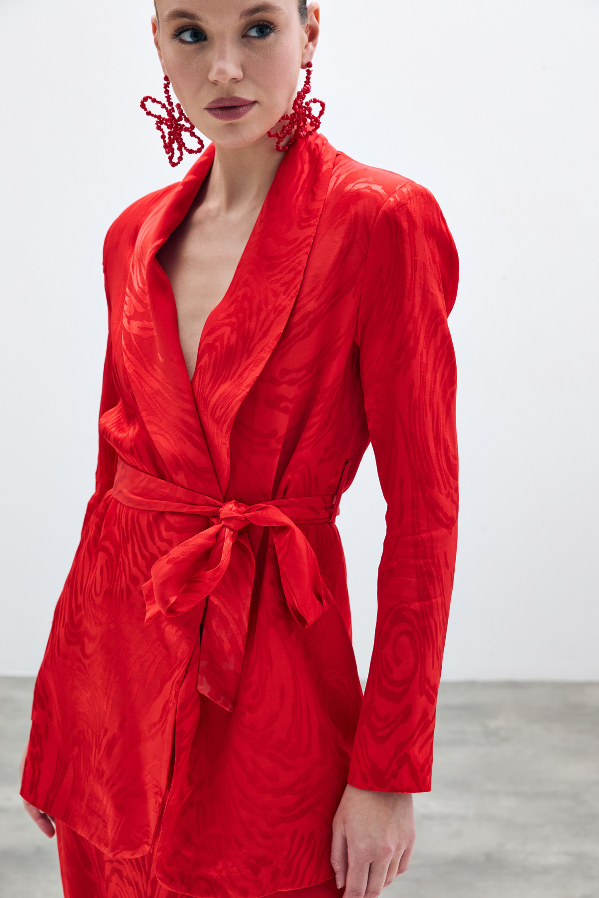 Kuşaklı Desenli Uzun Ceket - Kırmızı