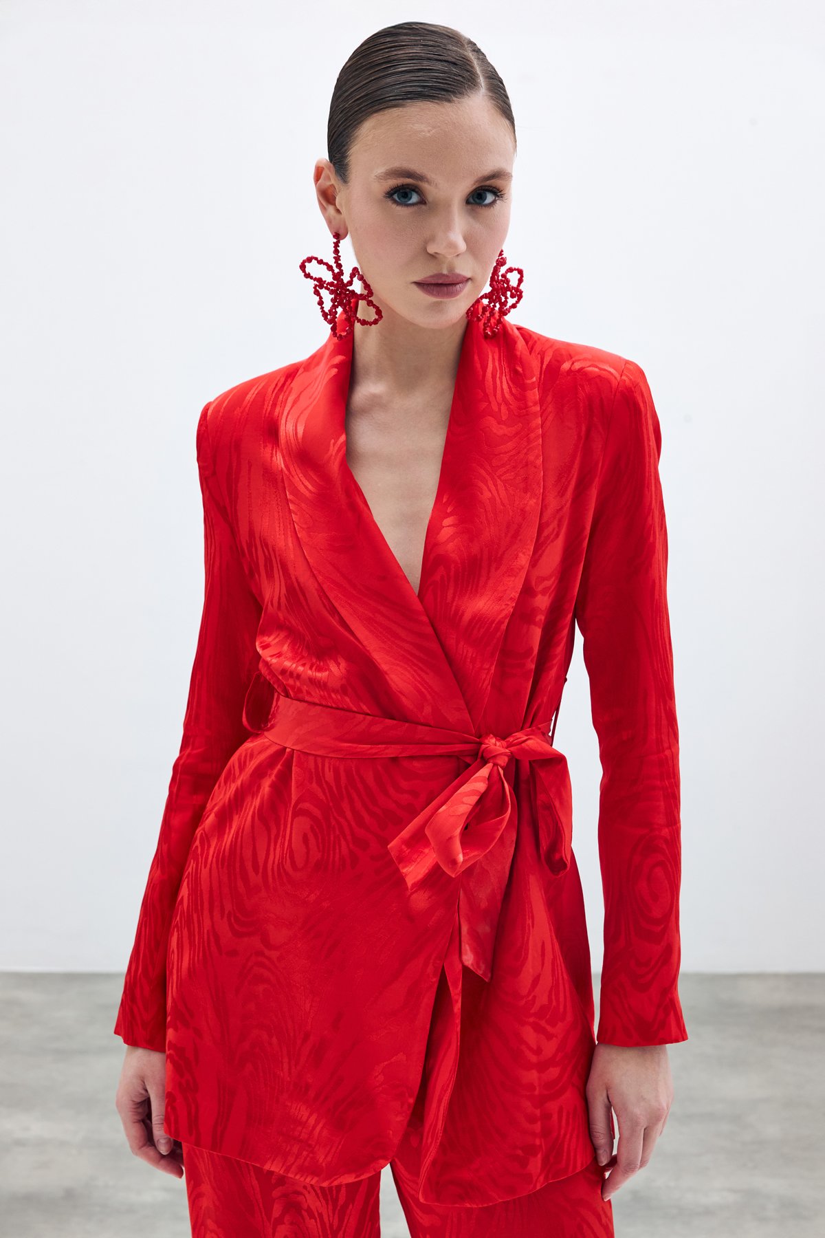 Kuşaklı Desenli Uzun Ceket - Kırmızı