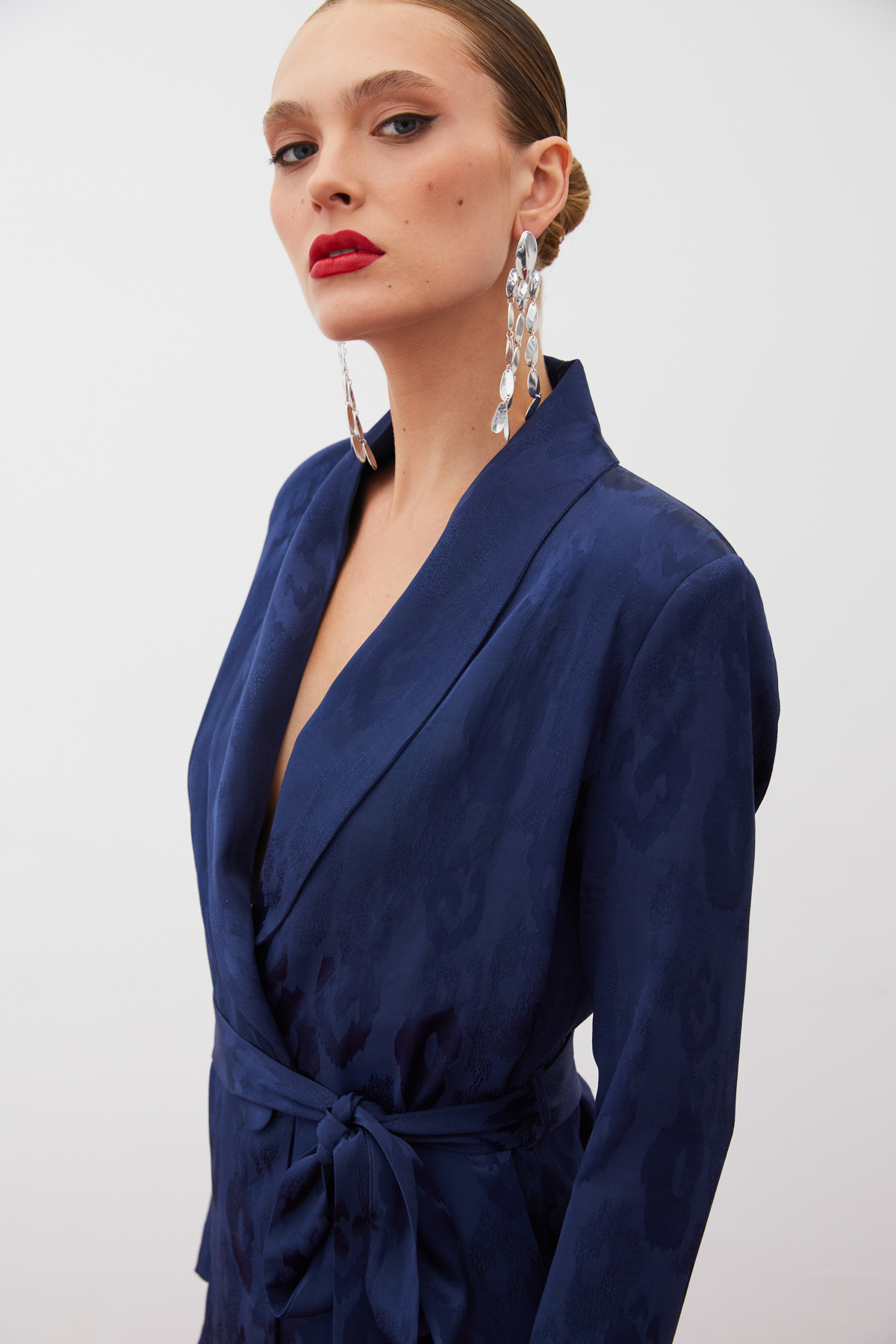 Kuşaklı Desenli Uzun Ceket - LACİVERT