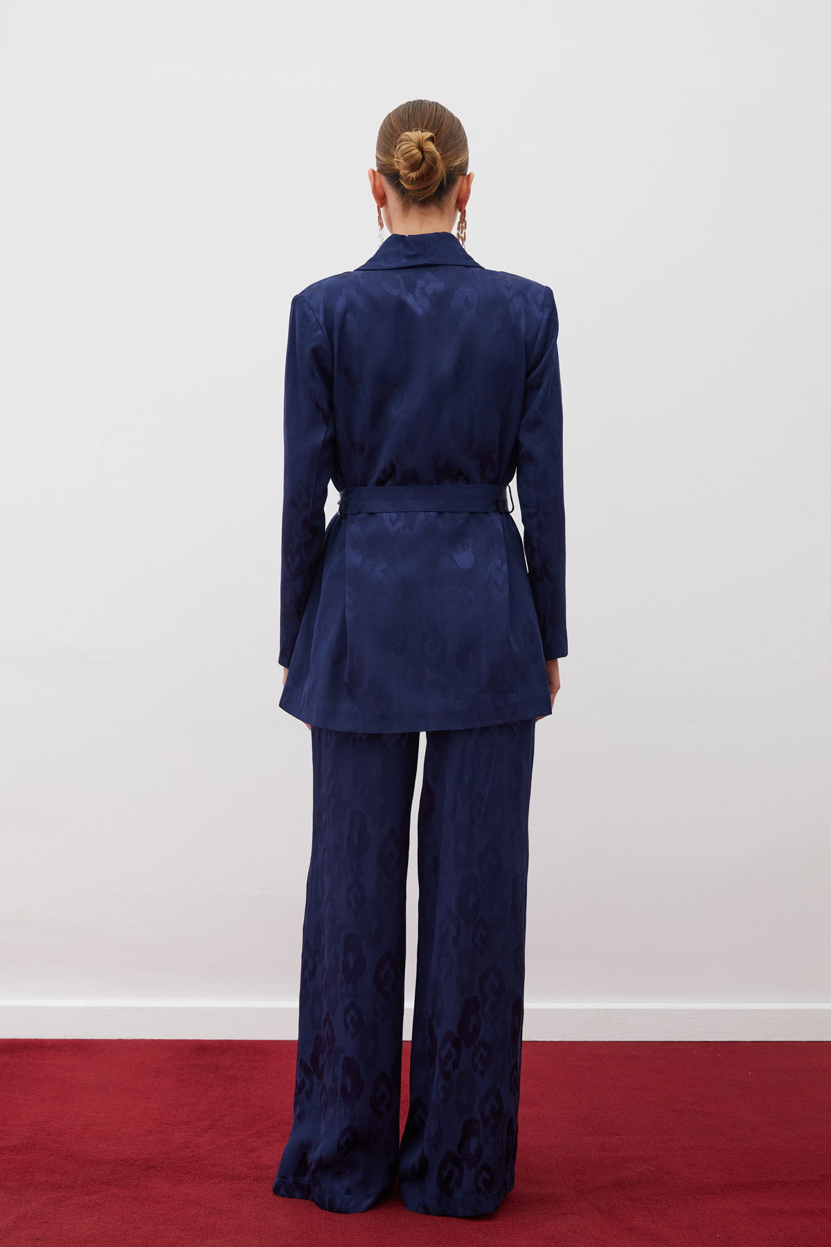 Kuşaklı Desenli Uzun Ceket - LACİVERT