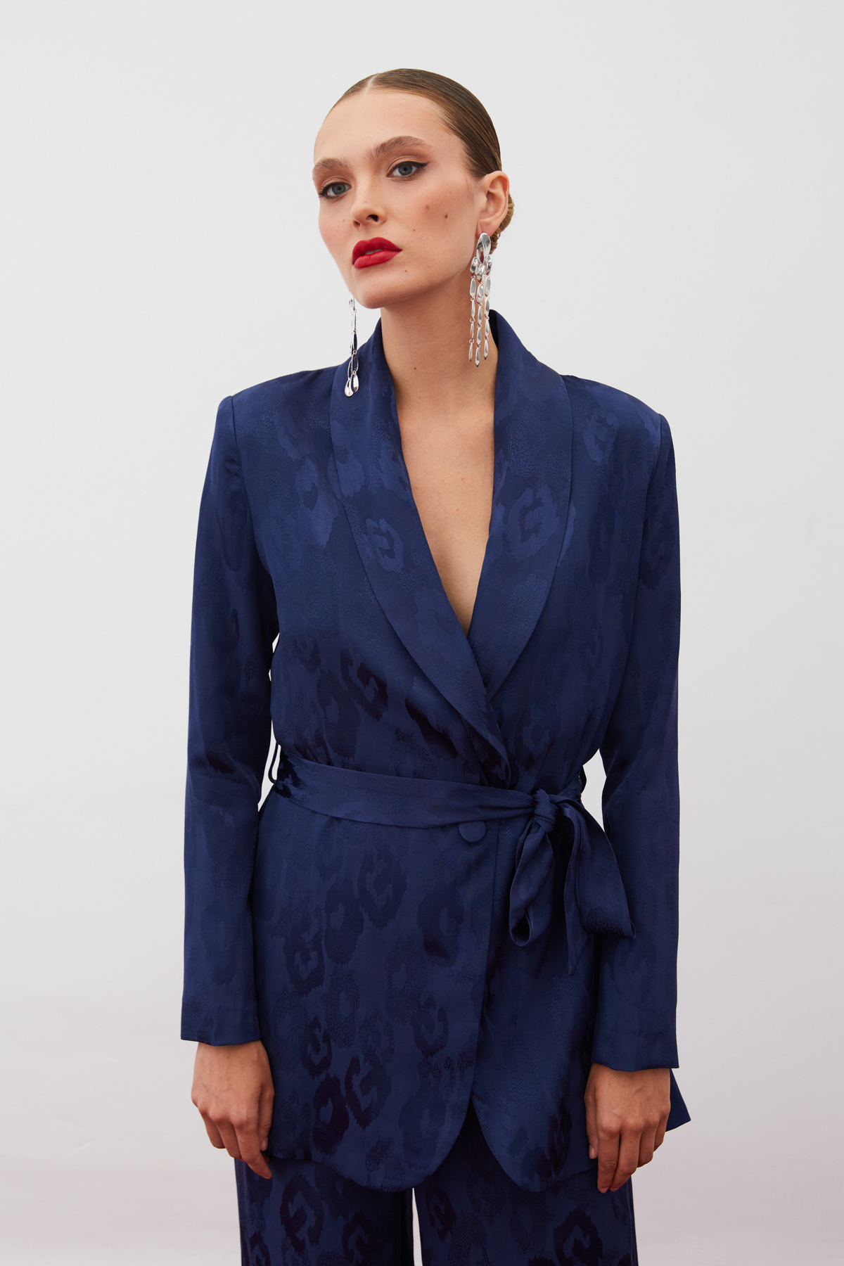 Kuşaklı Desenli Uzun Ceket - LACİVERT