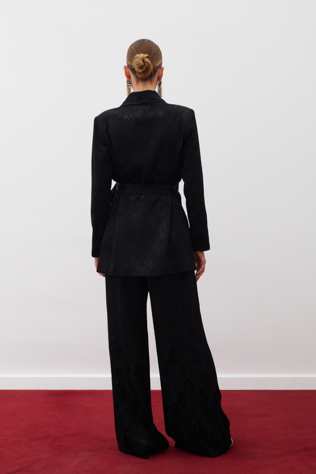 Kuşaklı Desenli Uzun Ceket - SİYAH