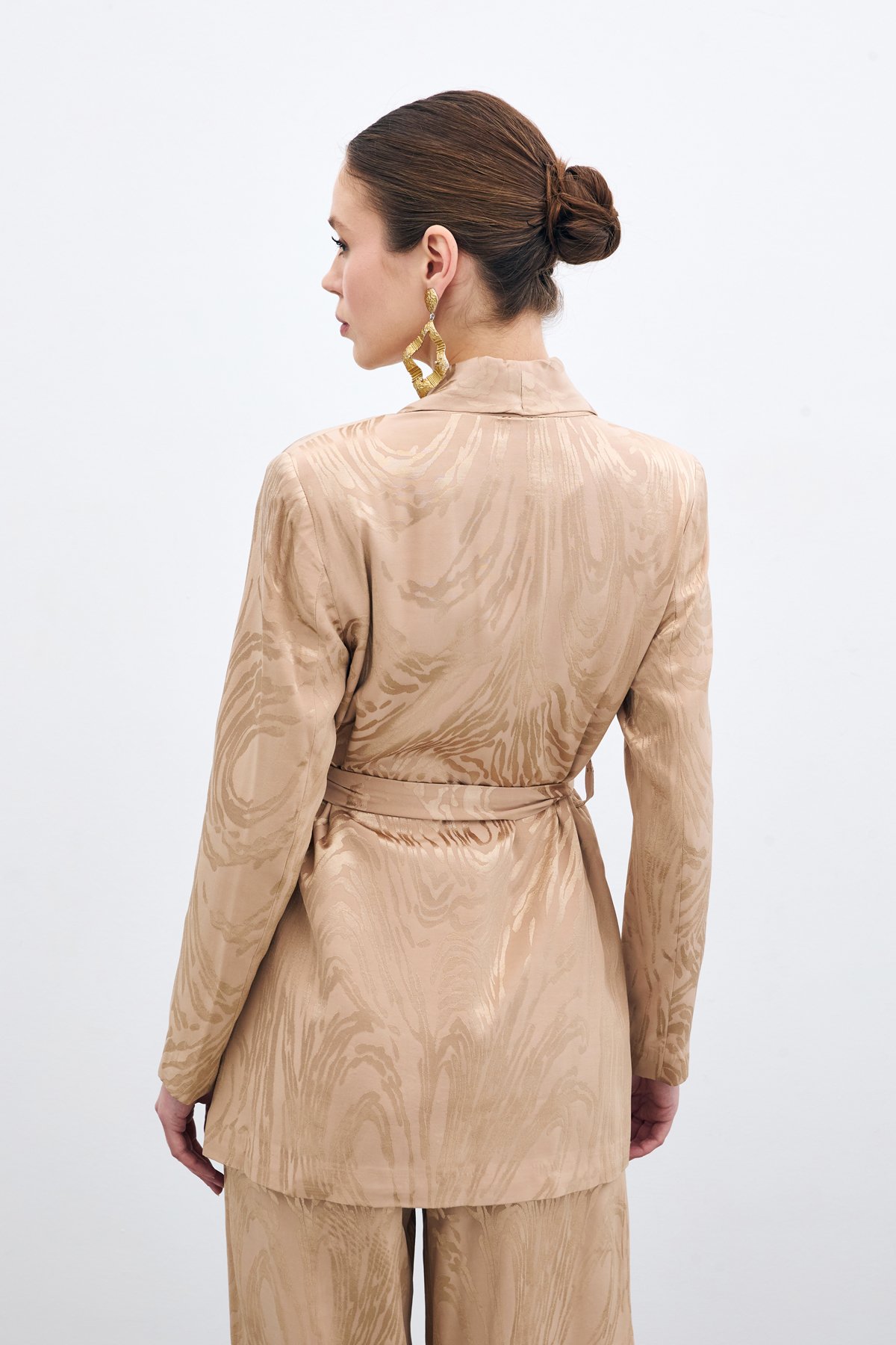 Kuşaklı Desenli Uzun Ceket - Vizon