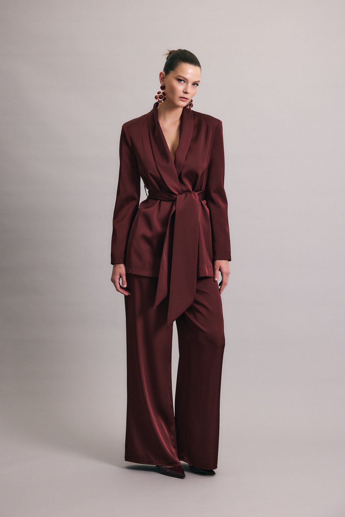 Kuşaklı Saten Ceket - Bordo