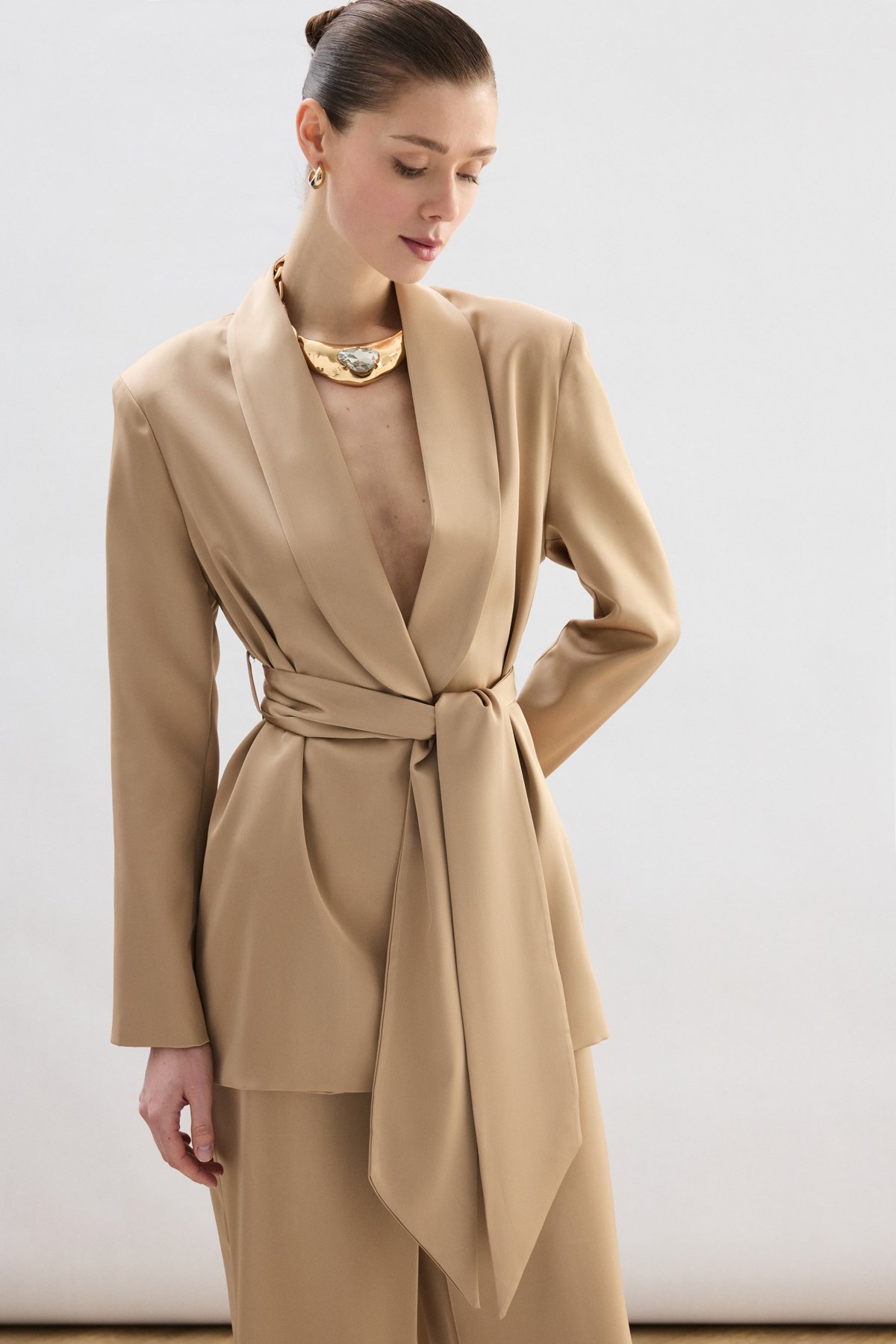 Kuşaklı Saten Ceket - Camel