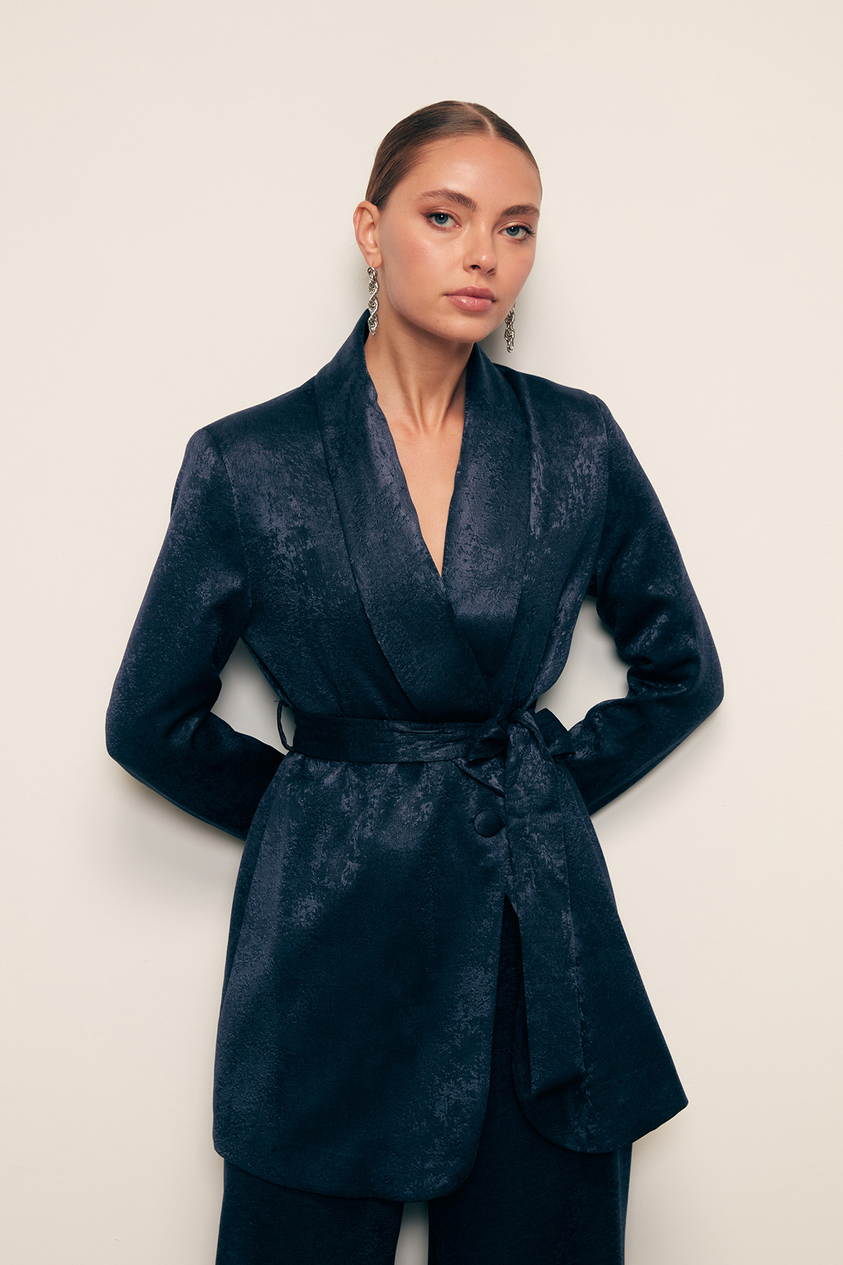 Kuşaklı Uzun Ceket - LACİVERT