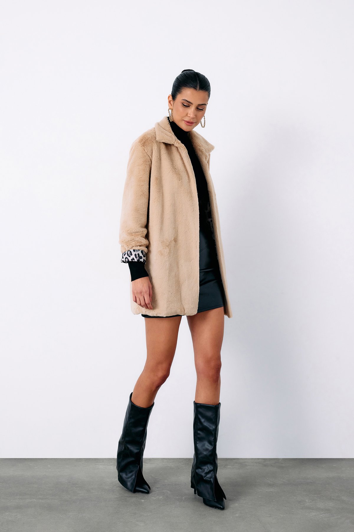 Leopar Astarlı Peluş Kaban - BEJ