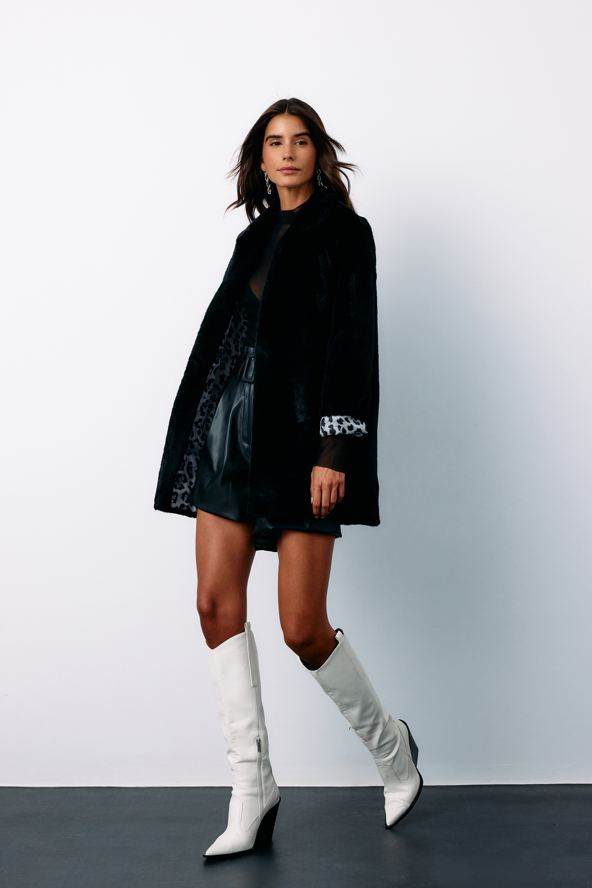 Leopard Lined Plush Coat - BLACK