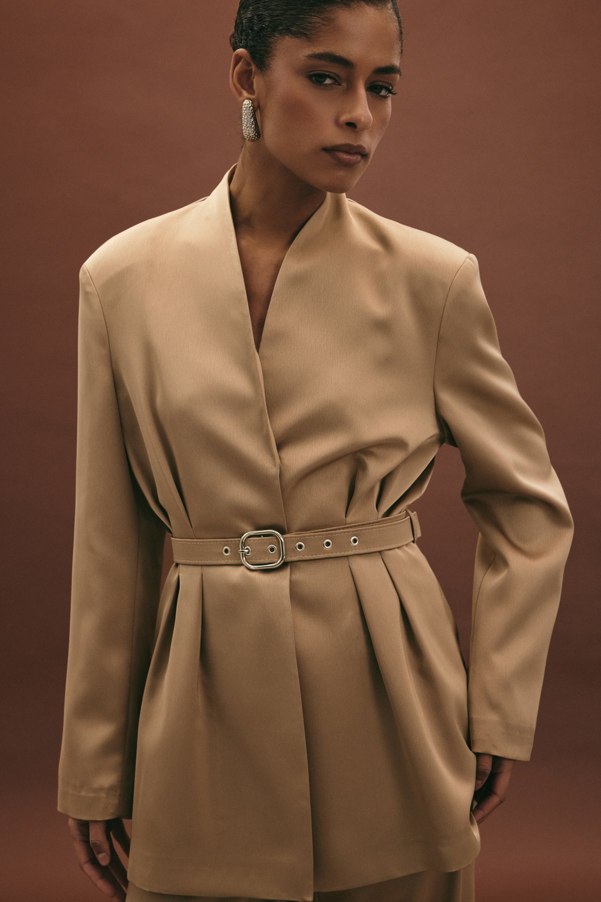 Lisa Kemerli Saten Ceket - Vizon