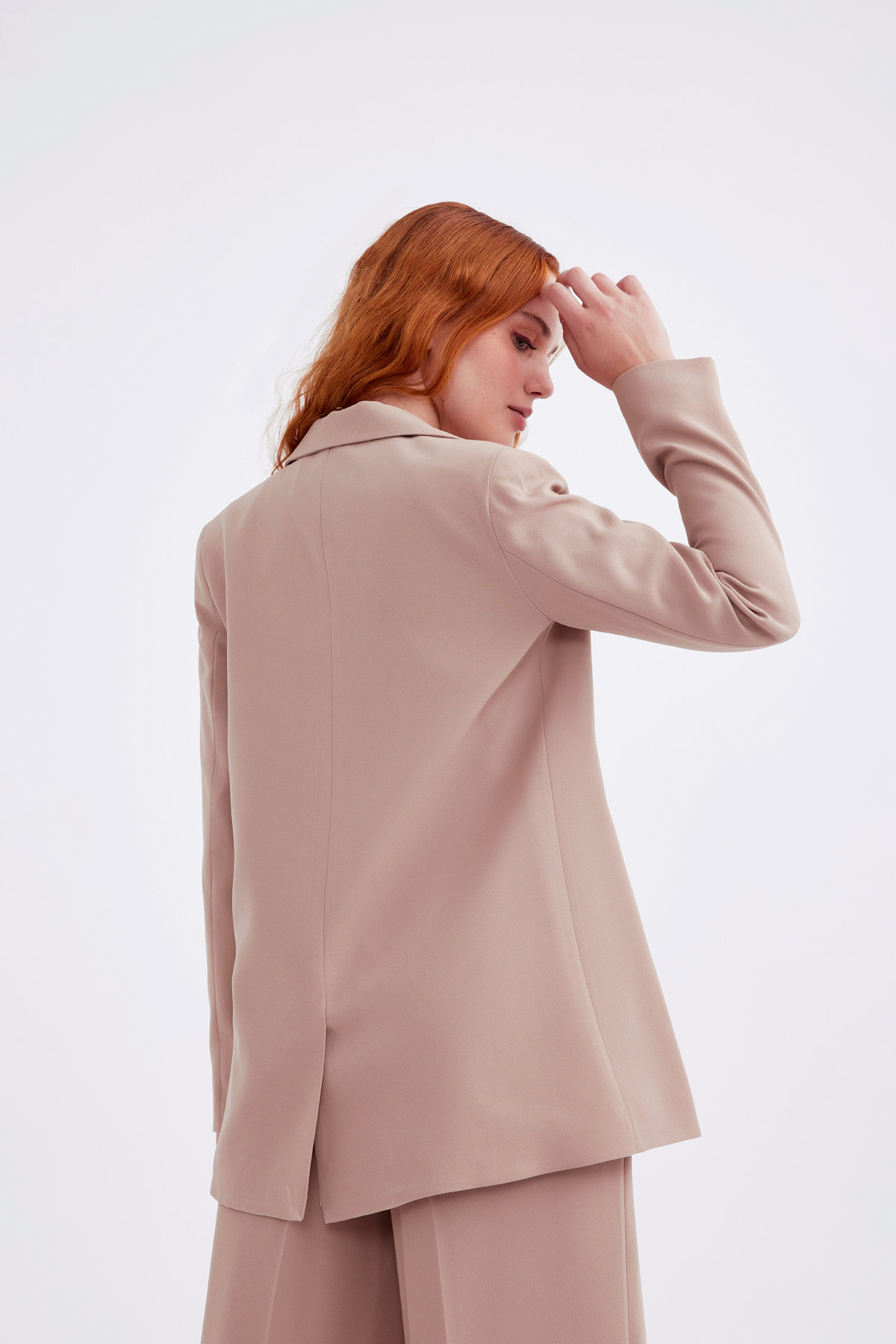 Metal button boyfriend jacket - BEIGE