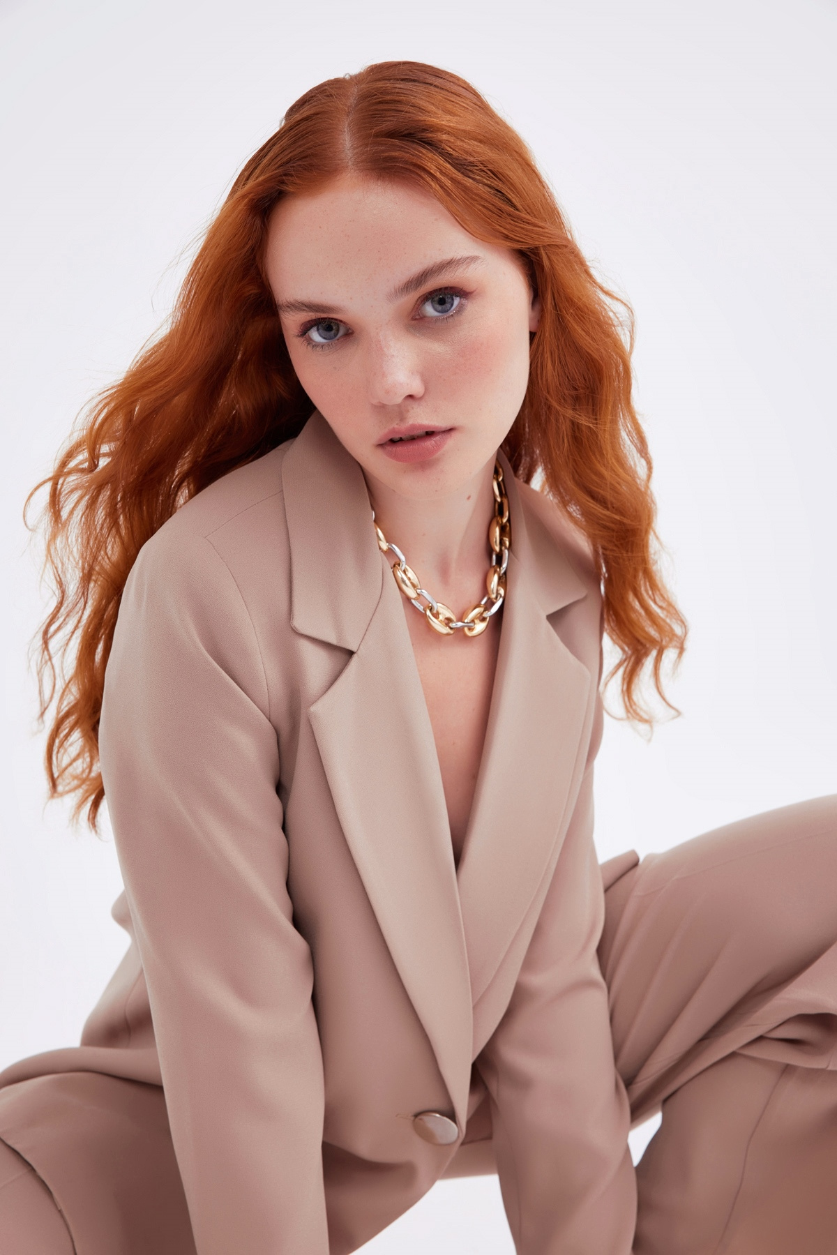 Metal button boyfriend jacket - BEIGE