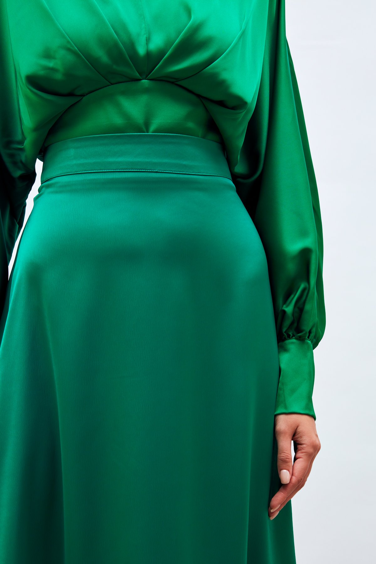 Midi Boy Saten Etek - ZÜMRÜT