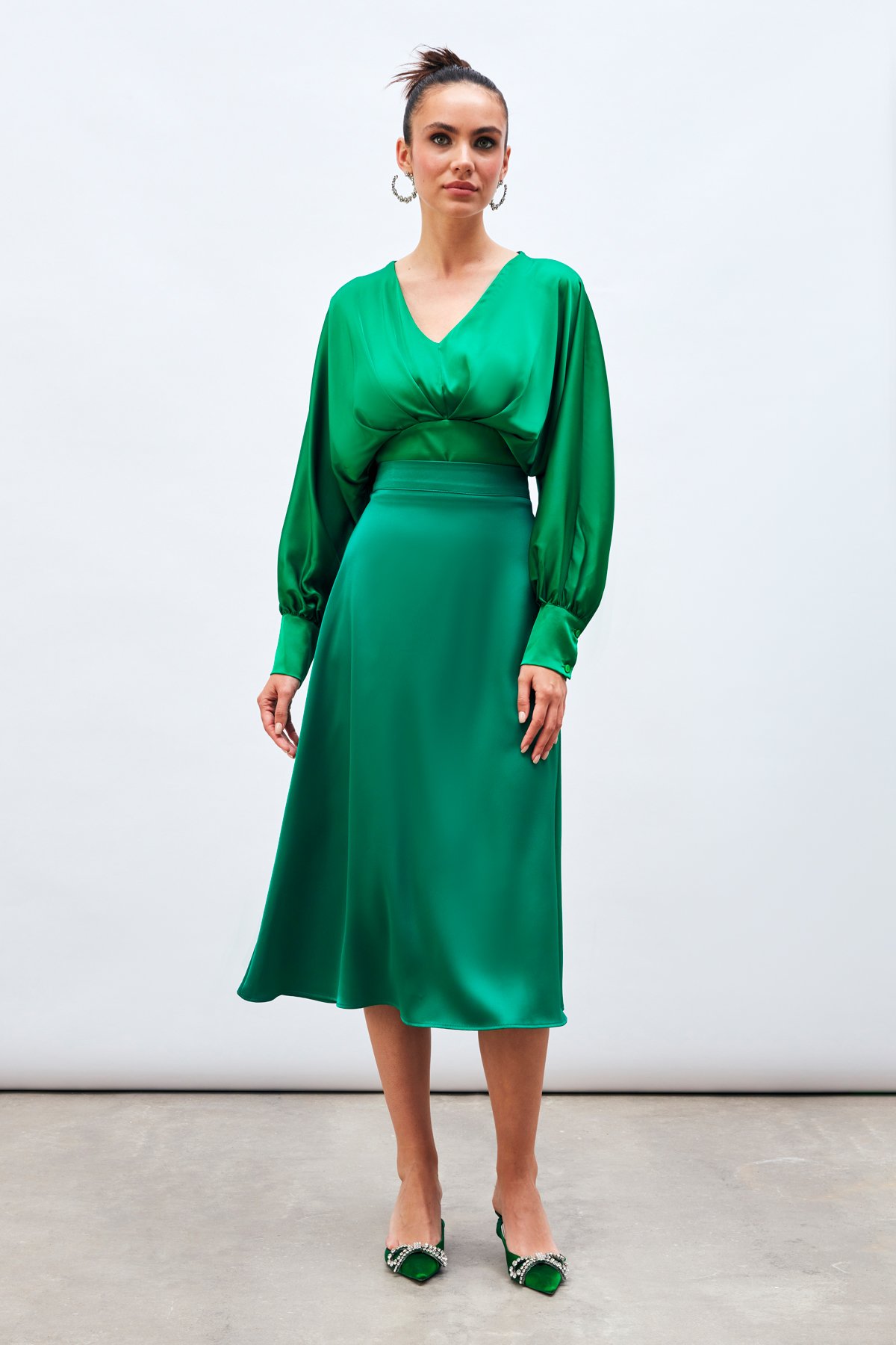 Midi Boy Saten Etek - ZÜMRÜT