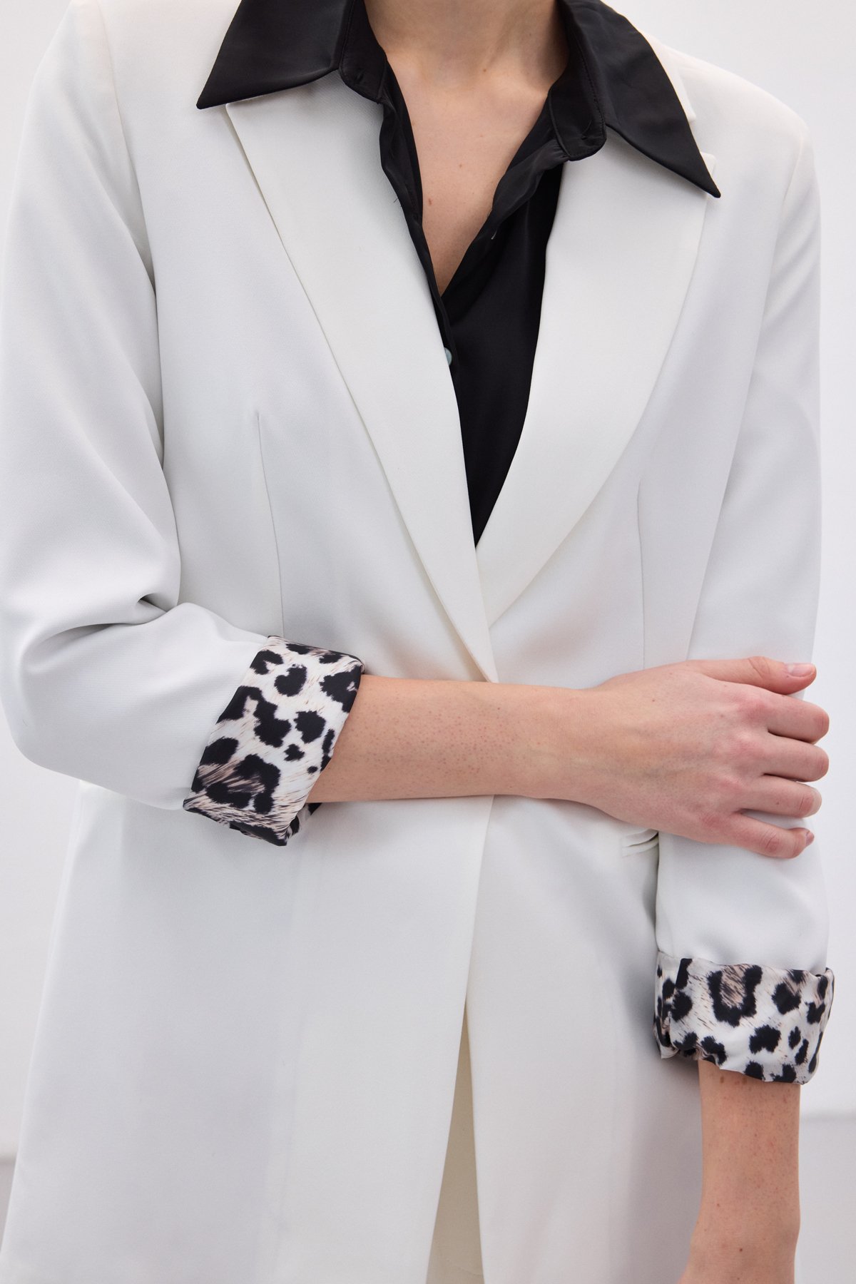 Mono Yaka Klasik Ceket - Ekru-Siyah