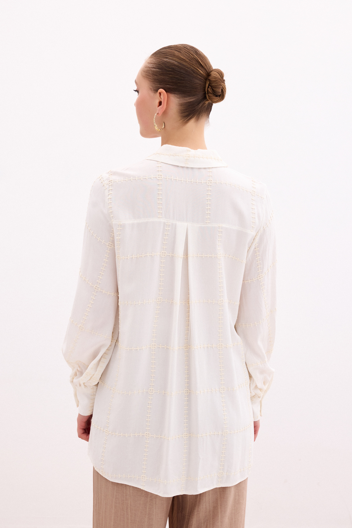 Nakış Detaylı Viskon Gömlek - Krem