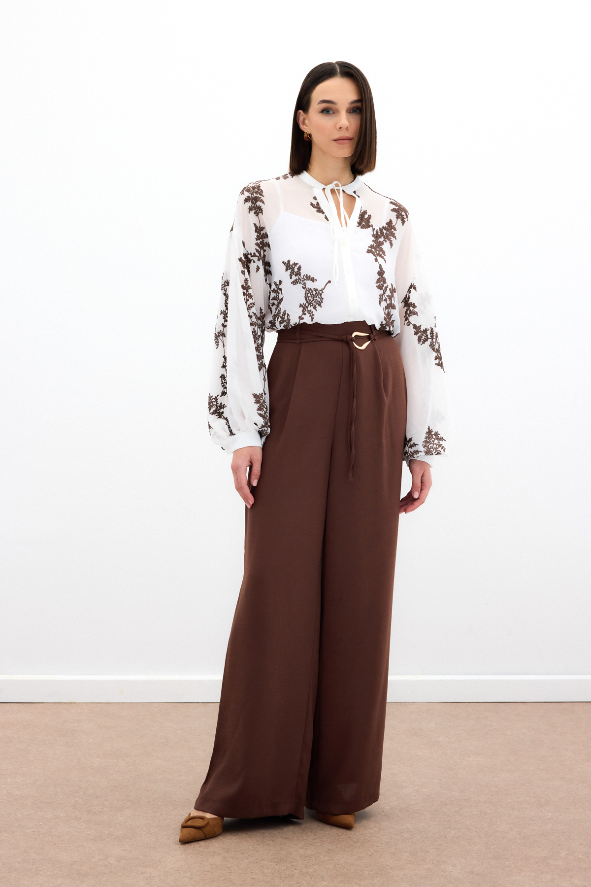 Nakışlı Şifon Gömlek - Kahve