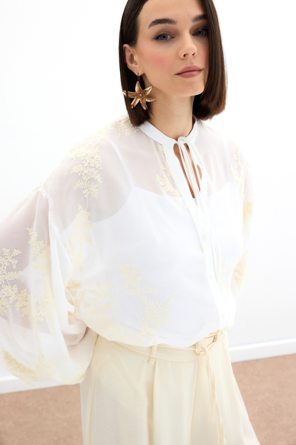 Nakışlı Şifon Gömlek - Krem