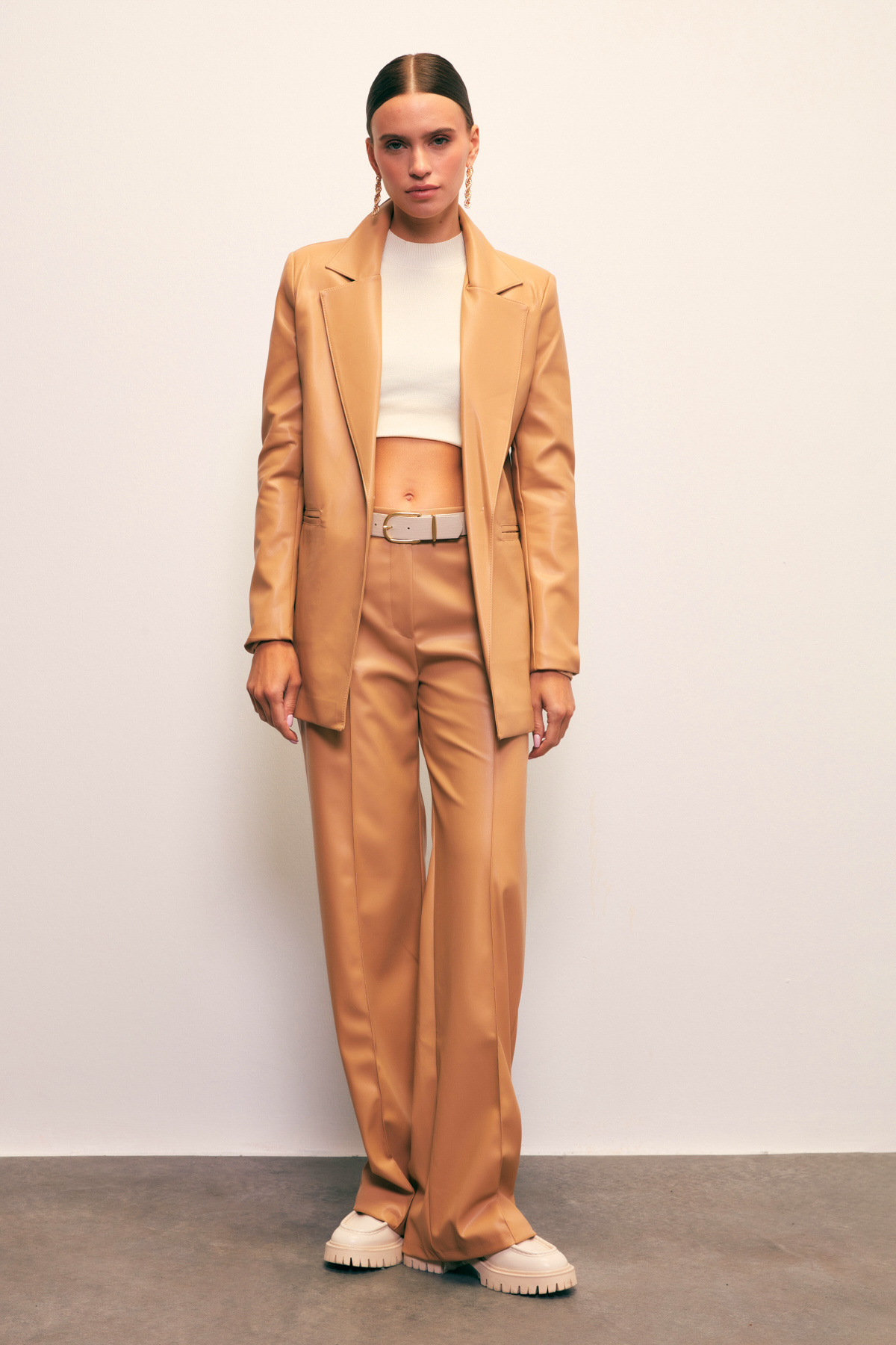 Nervür Detaylı Deri Pantolon - FINDIK