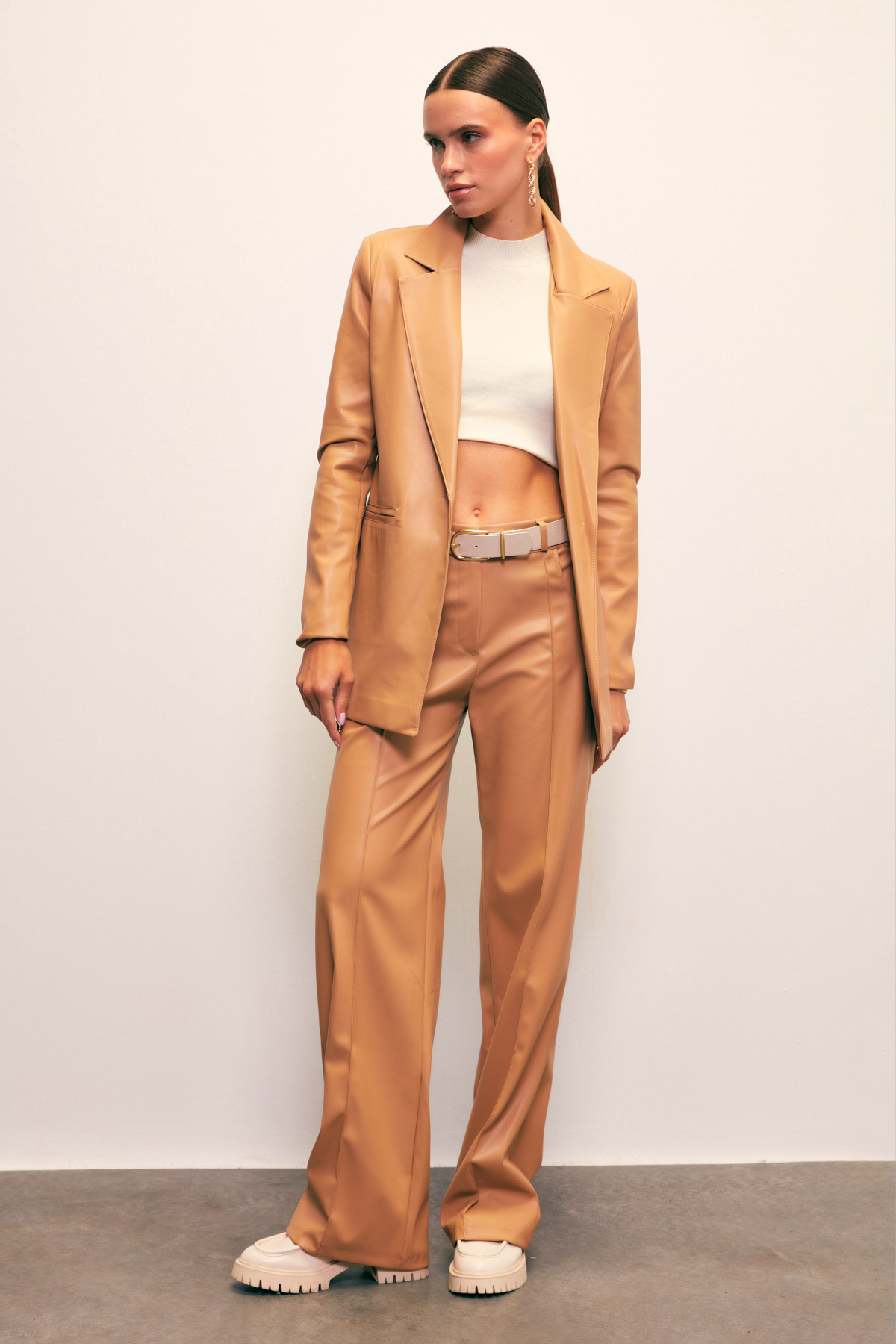 Nervür Detaylı Deri Pantolon - FINDIK