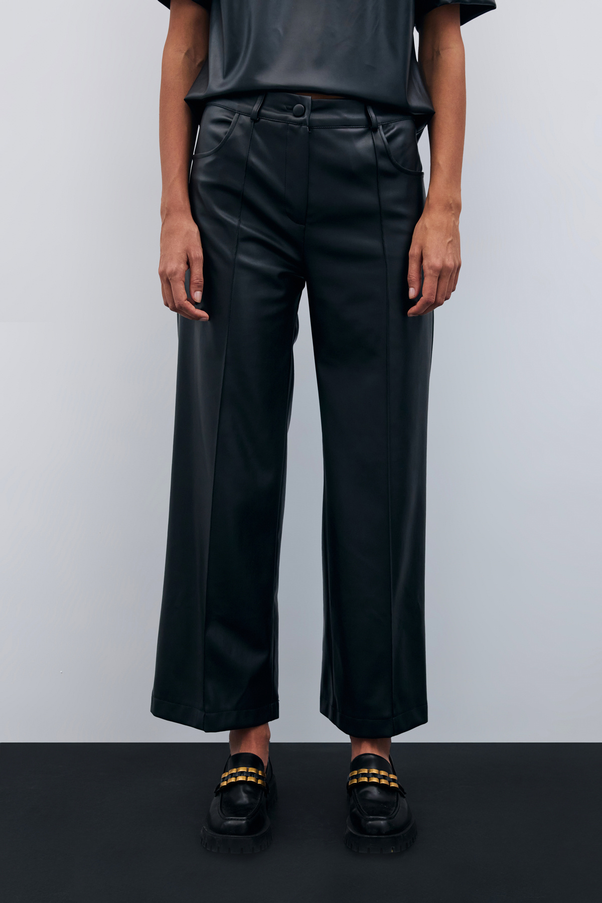 Nervür Detaylı Deri Pantolon - SİYAH