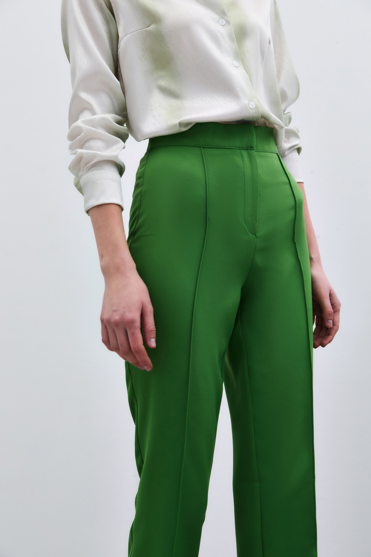 Nervür Detaylı Klasik Pantolon - Yeşil
