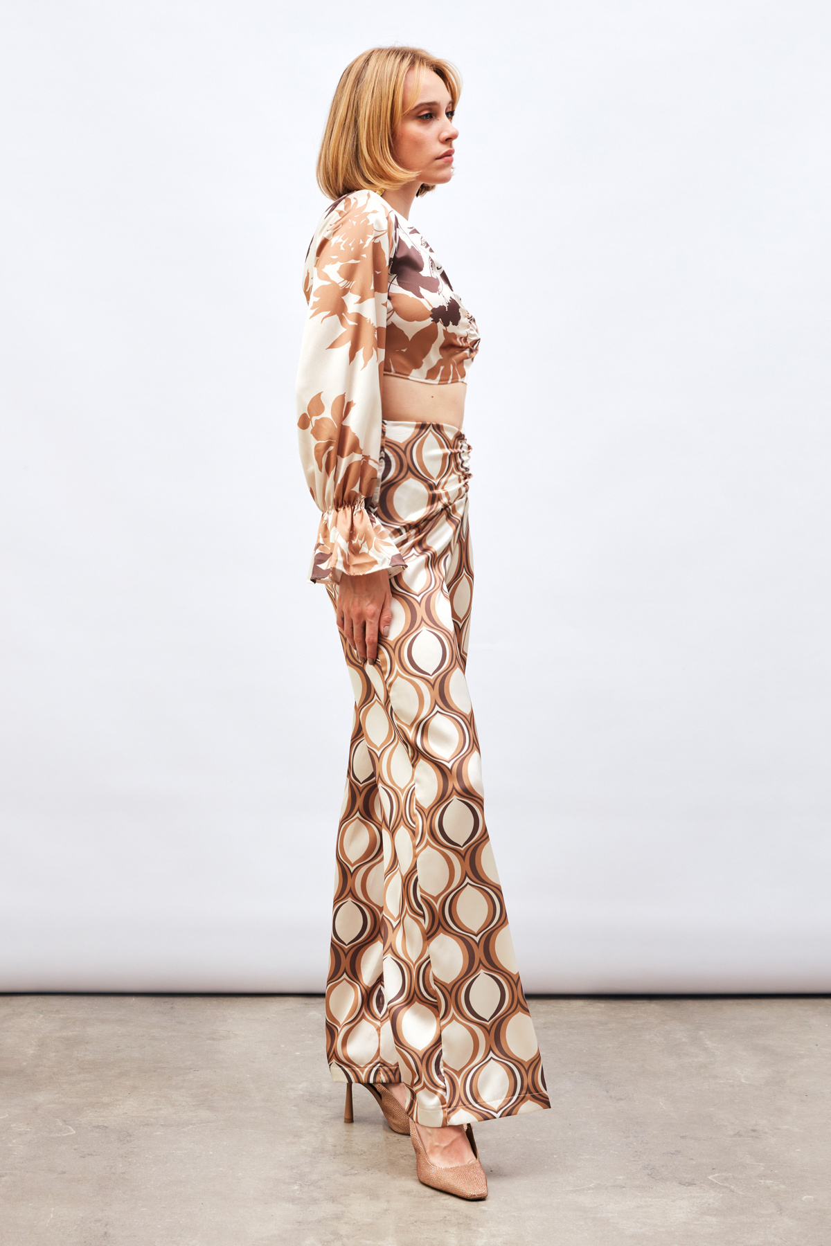 Ön Büzgülü Desenli Salaş Pantolon - CAMEL