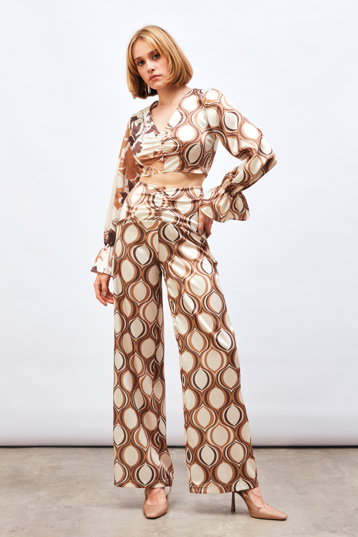 Ön Büzgülü Desenli Salaş Pantolon - CAMEL