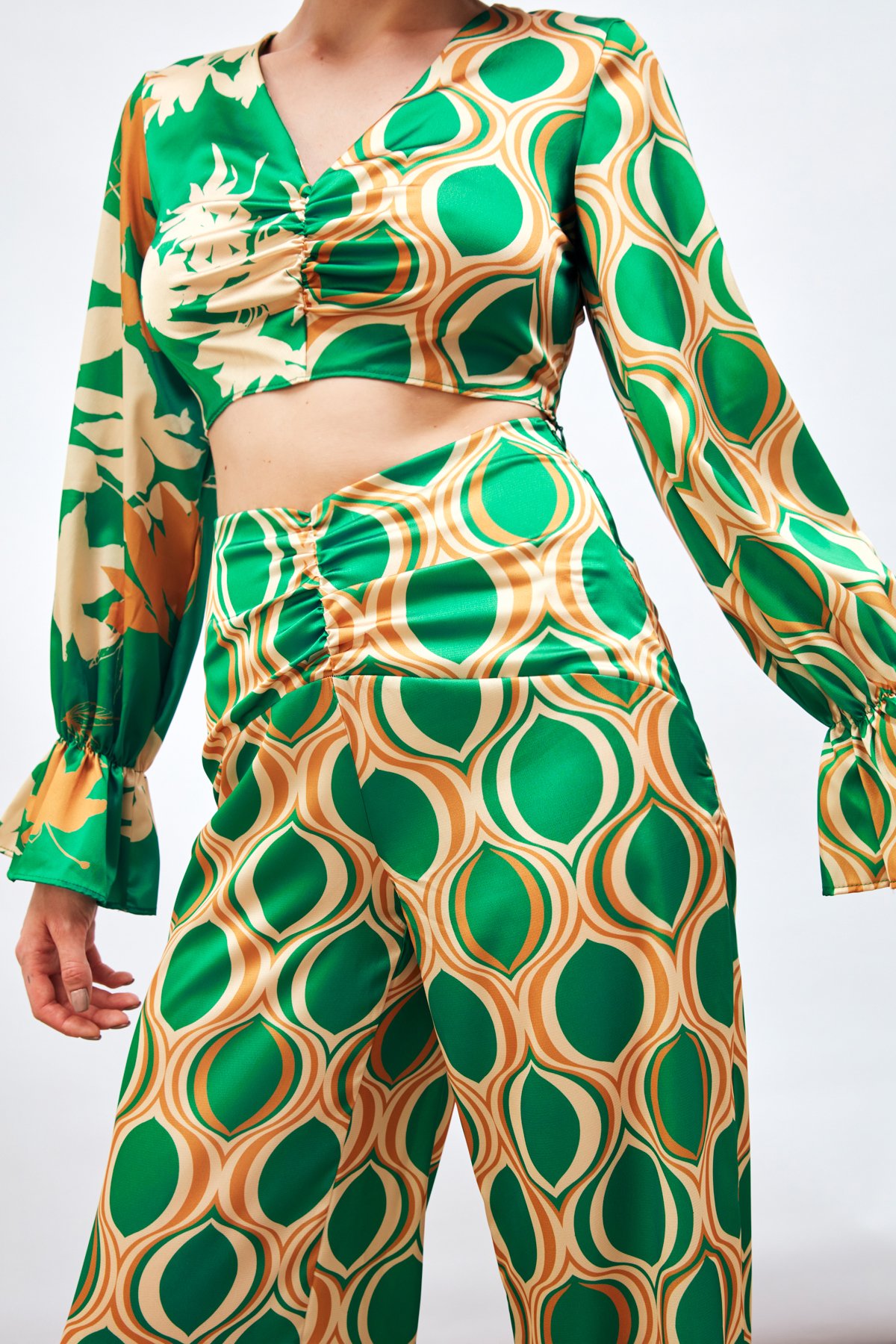 Ön Büzgülü Desenli Salaş Pantolon - YEŞİL