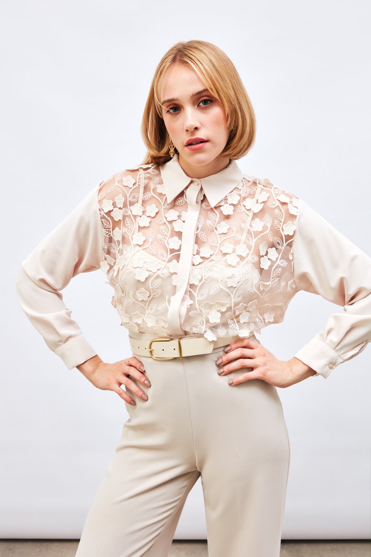 Ön Dantel Detaylı Gömlek - BEJ