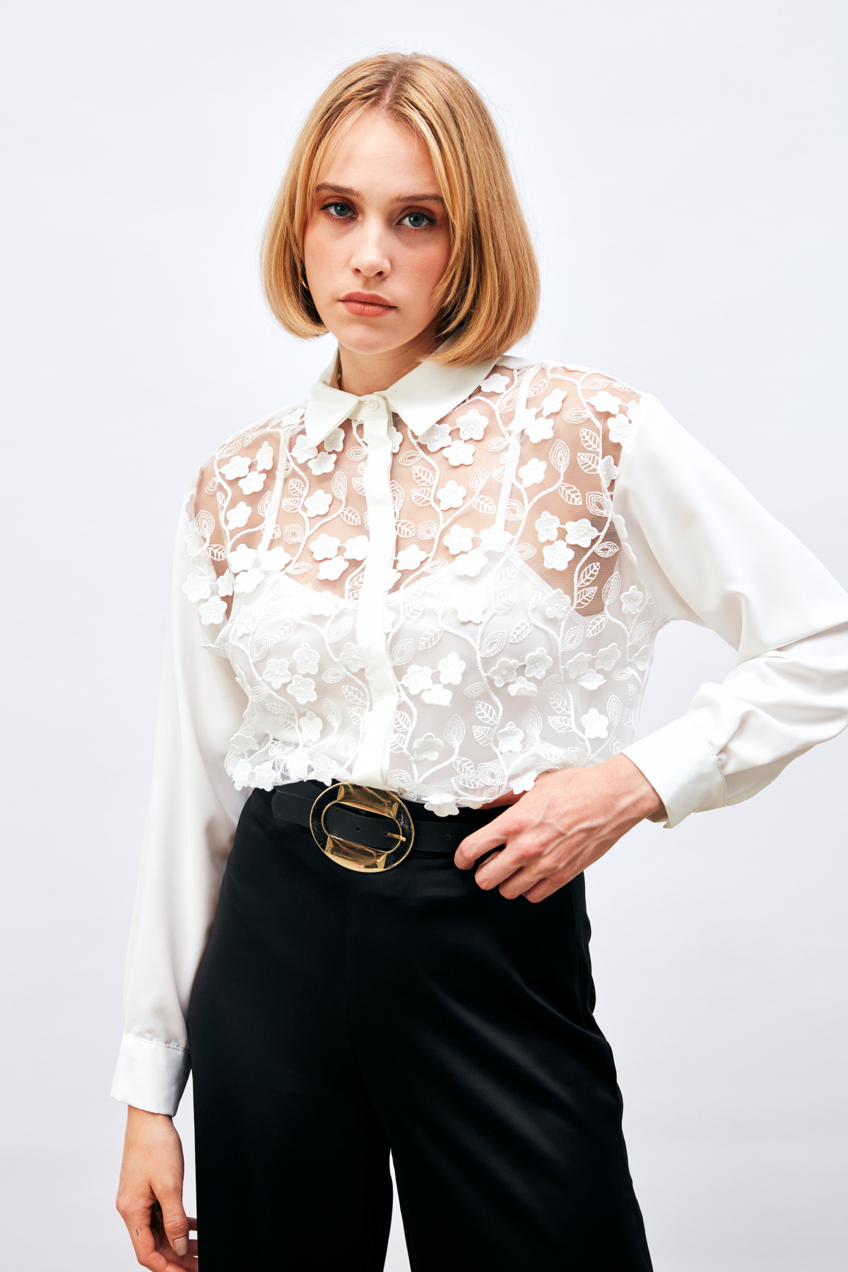 Ön Dantel Detaylı Gömlek - EKRU