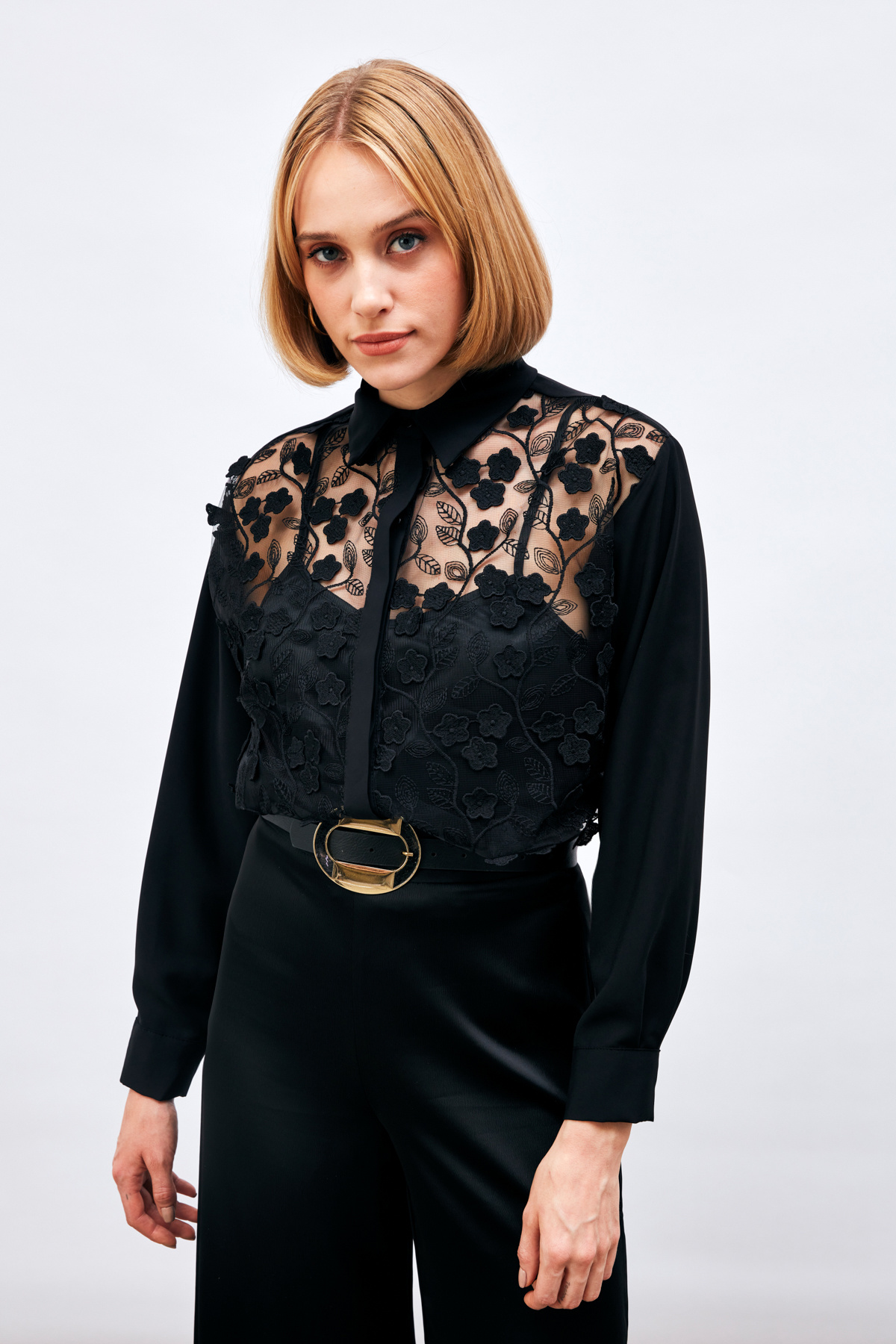 Ön Dantel Detaylı Gömlek - SİYAH