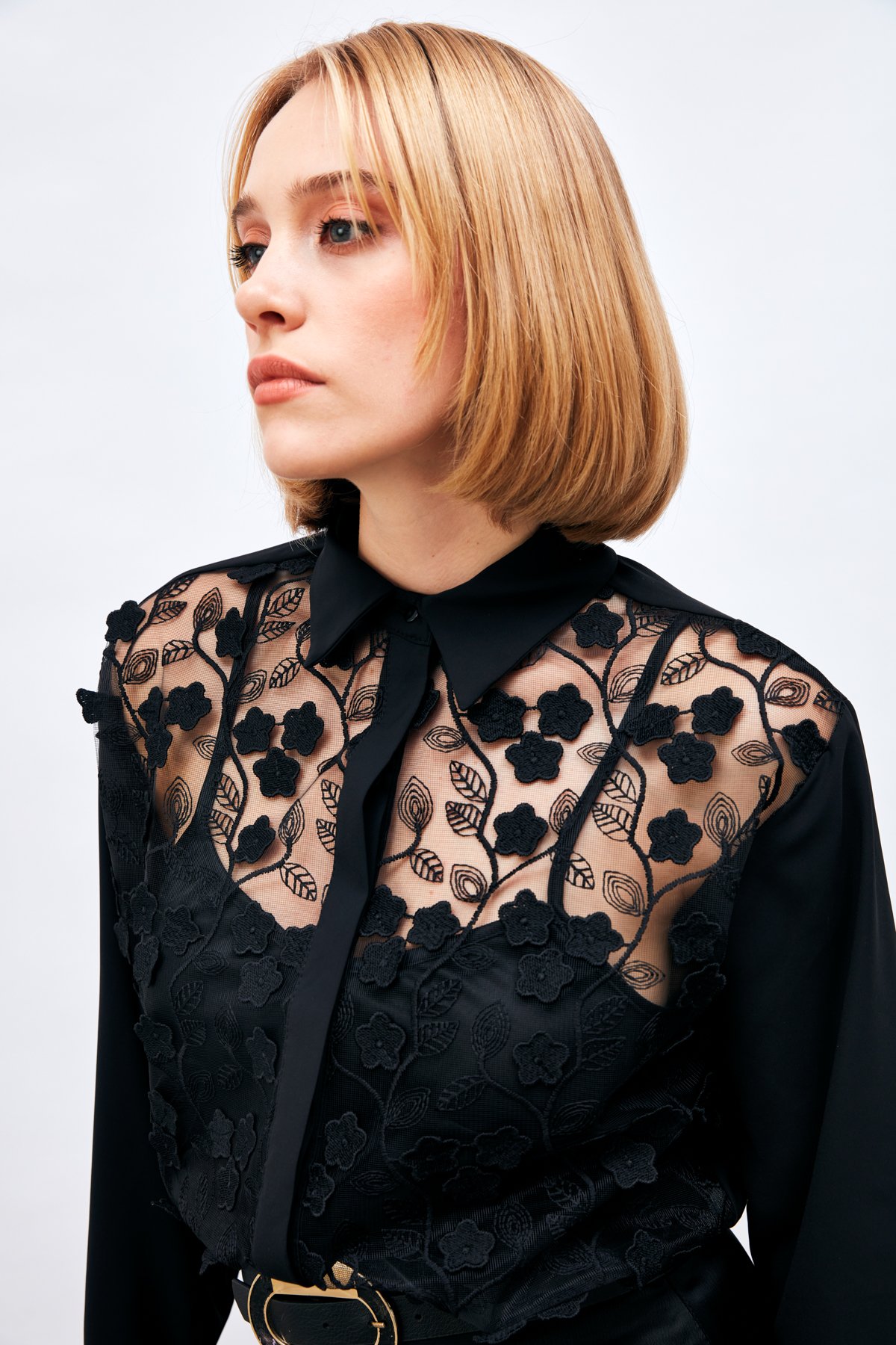 Ön Dantel Detaylı Gömlek - SİYAH