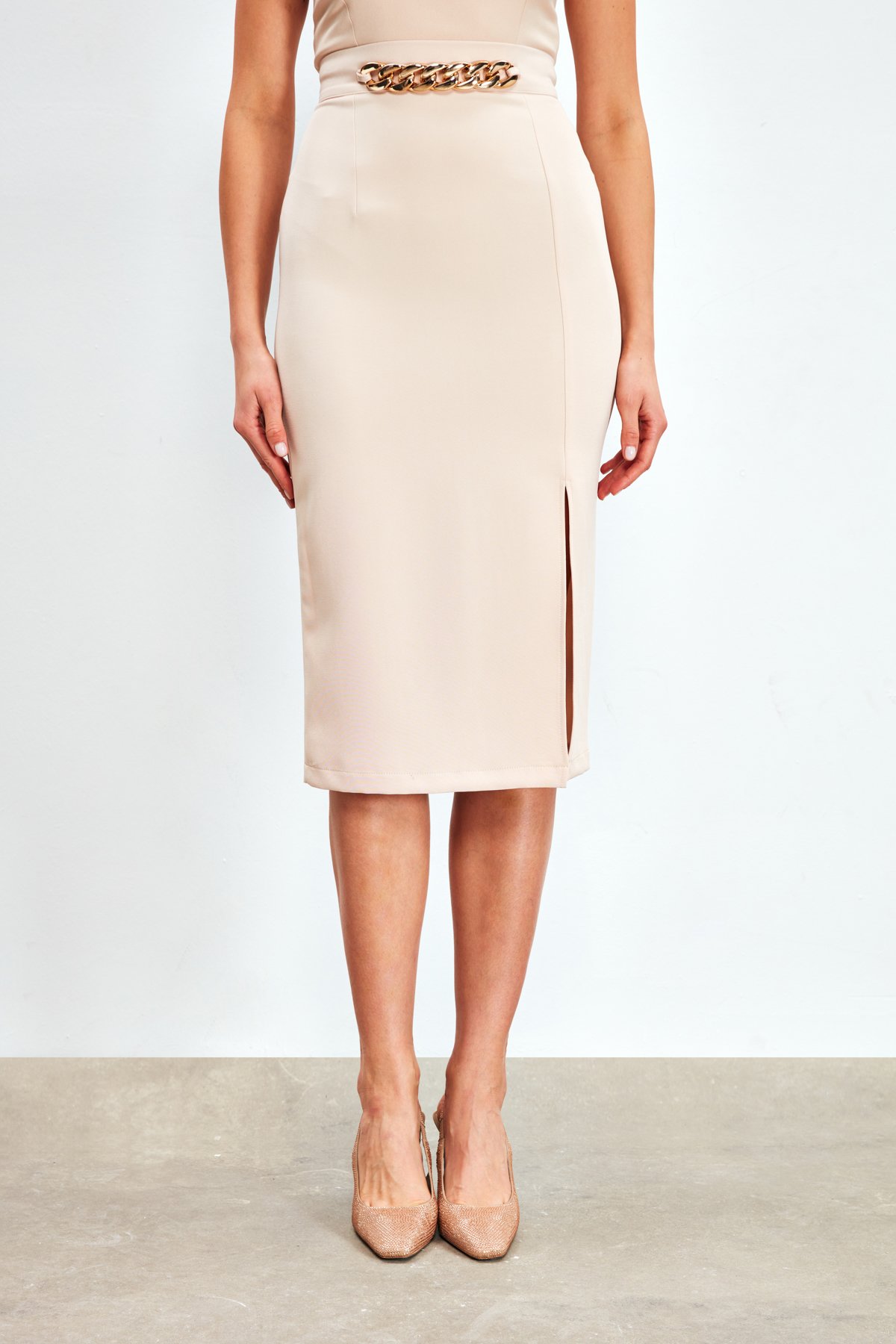 Front Chain Detailed Skirt - BEIGE