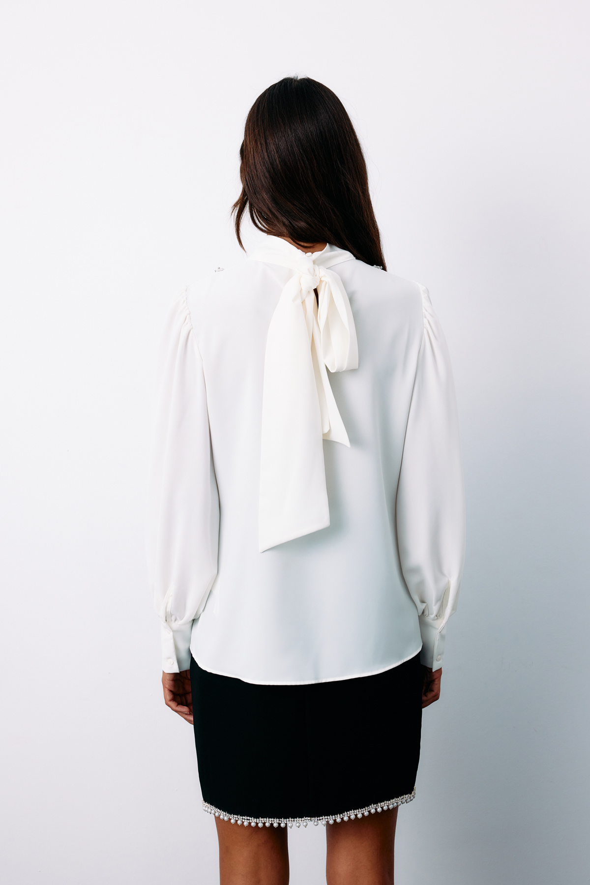 Önü Taş Detaylı Bluz - EKRU