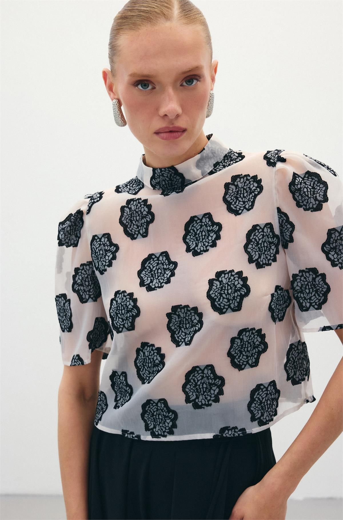 Organze Kısa Kol Bluz - Siyah